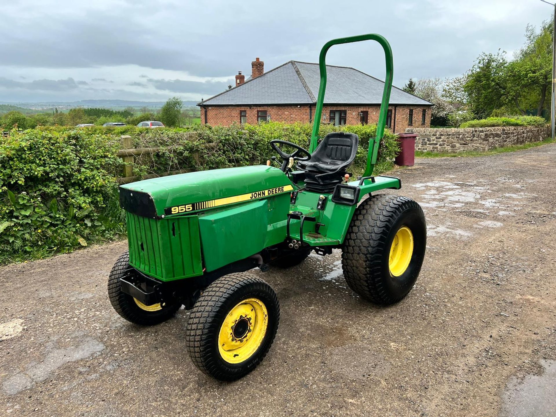 John Deere 955 33HP 4WD Compact Tractor, Runs And Drives *PLUS VAT* - Image 2 of 12