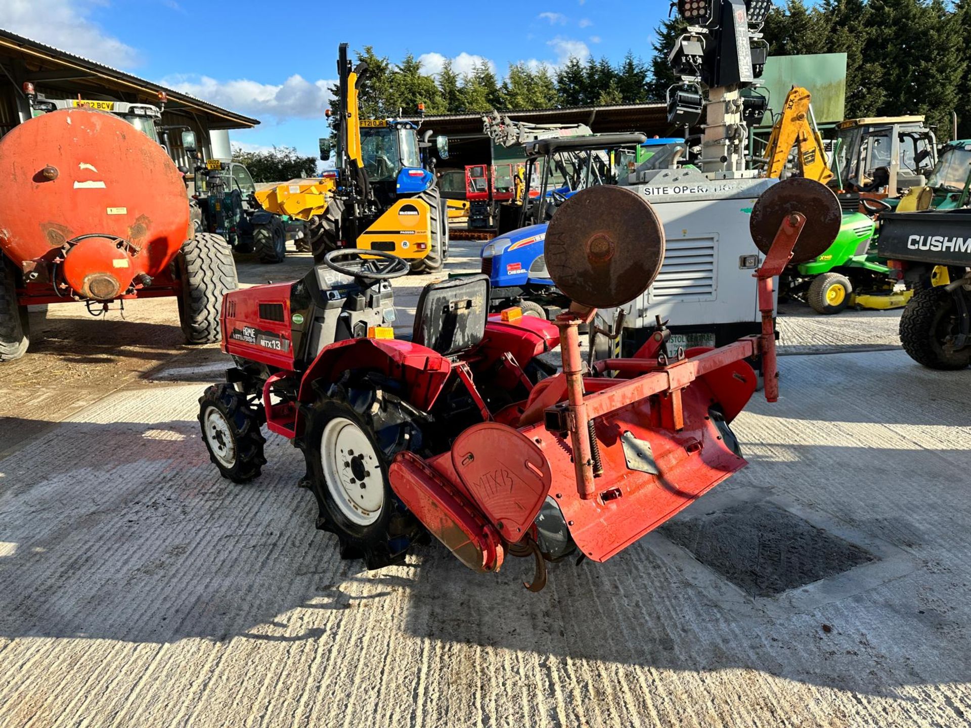 Mitsubishi MTX13 4WD Compact Tractor With Mitsubishi P1105s Rotavator/Tiller *PLUS VAT* - Image 6 of 17