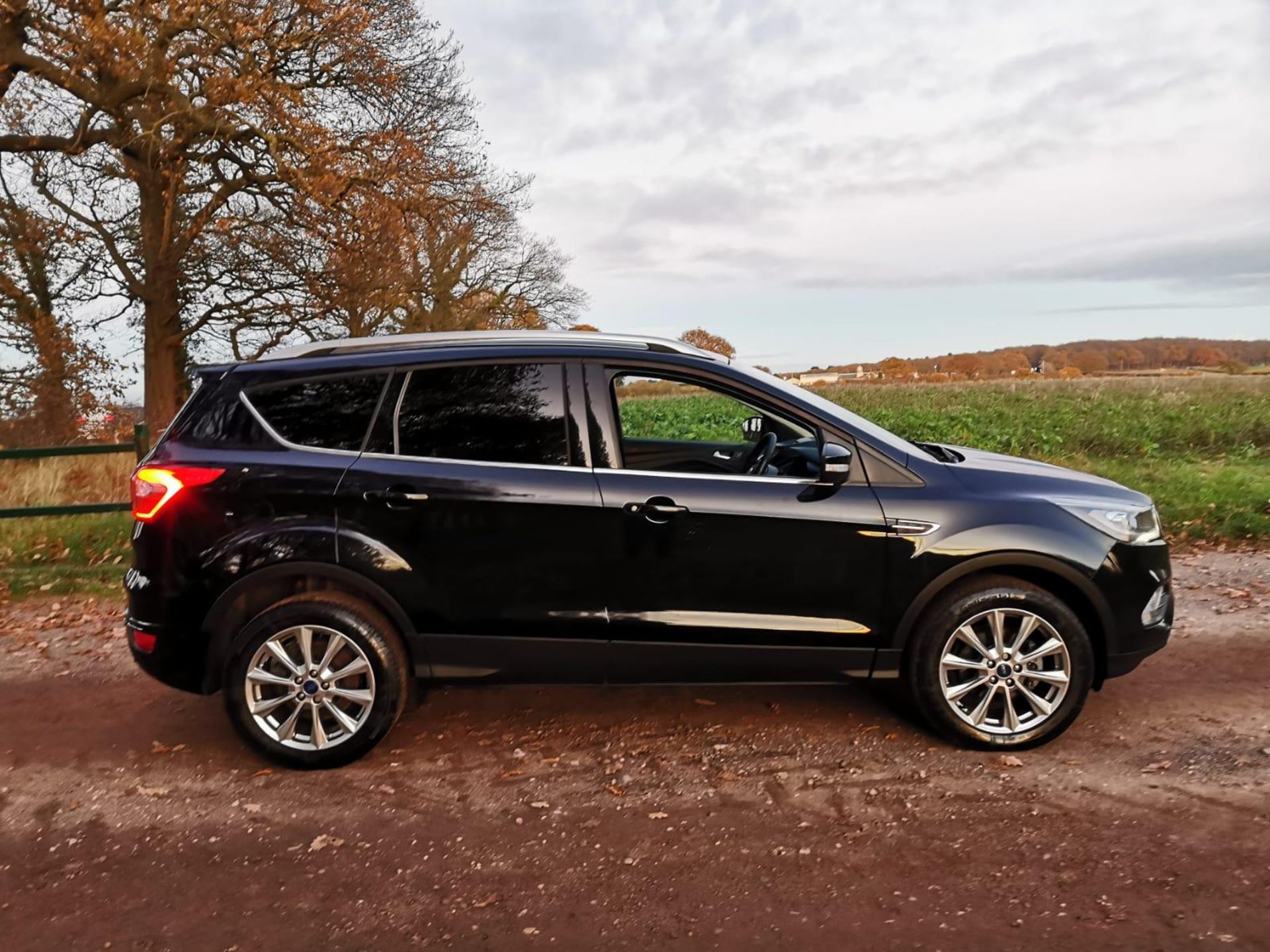 2020/69 REG FORD KUGA TITANIUM EDITION 1.5 PETROL SUV, SHOWING 0 FORMER KEEPERS *NO VAT* - Image 4 of 33