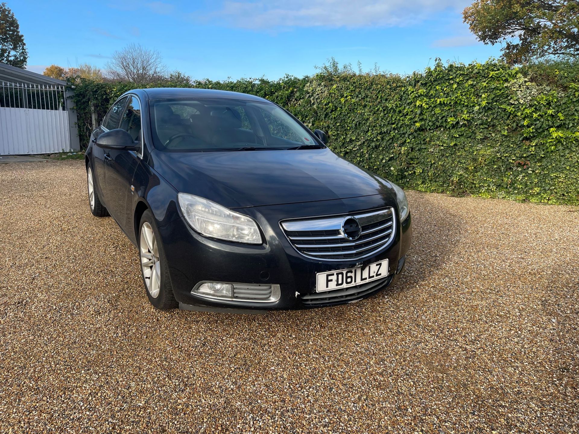 2012/61 VAUXHALL INSIGNIA SRI BLACK HATCHBACK *NO VAT* - Image 2 of 40