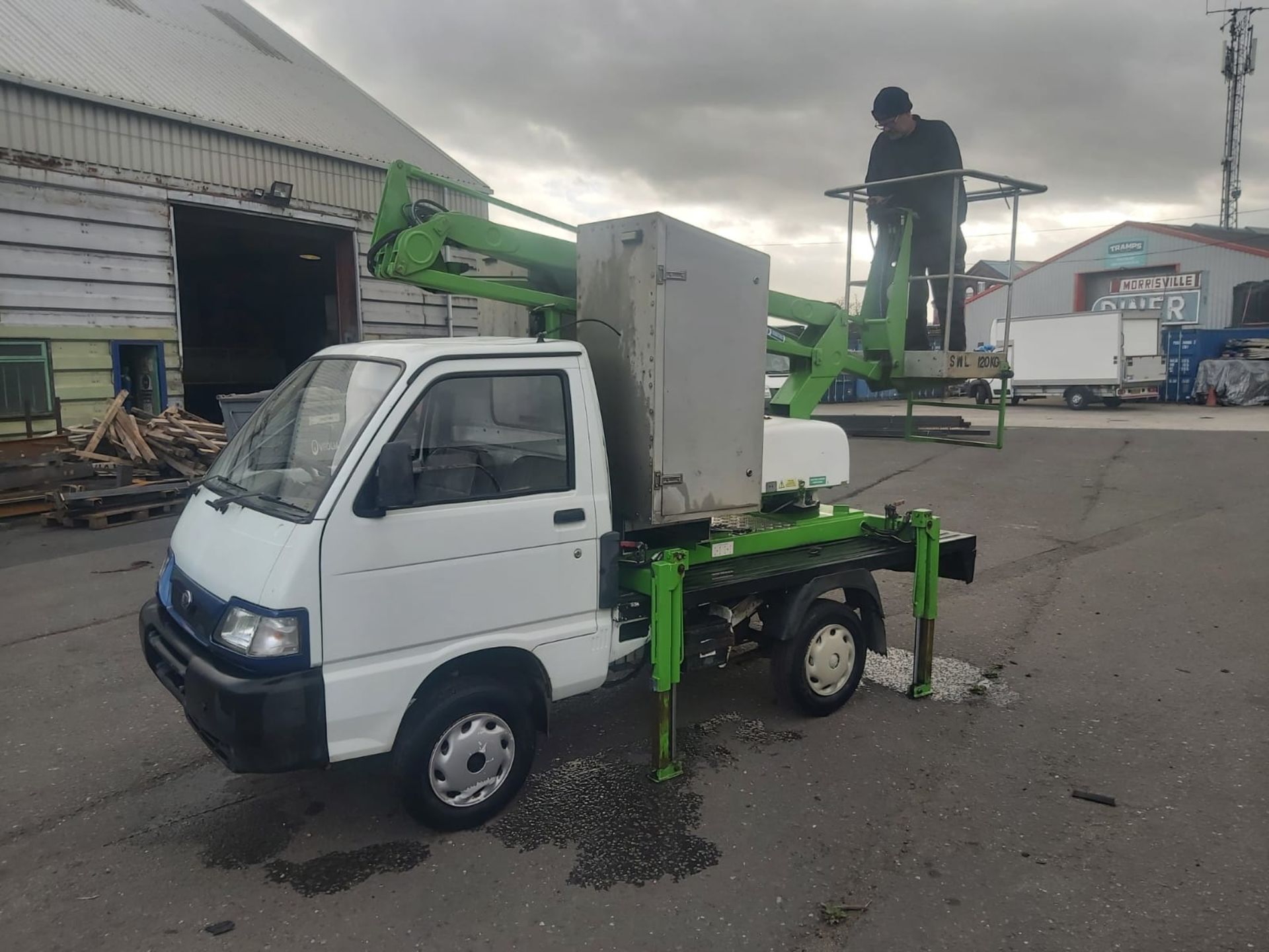 DAIHATSU HIJET CHERRY PICKER *PLUS VAT*