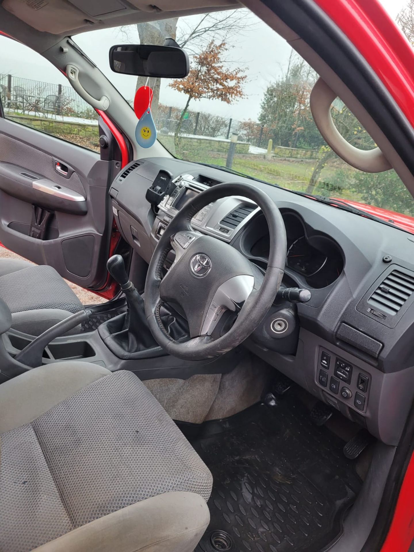 2013/13 REG TOYOTA HILUX INVINCIBLE MK7 D-4D 4X4 DOUBLE CAB 3.0 DIESEL RED PICK UP *PLUS VAT* - Image 13 of 16