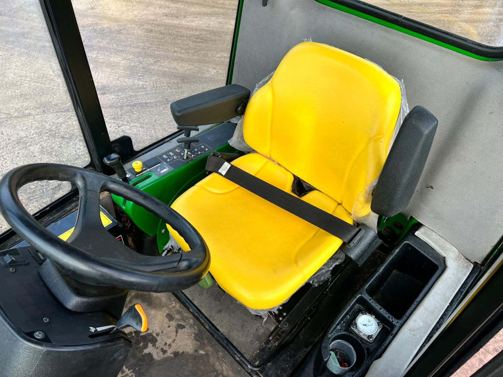 2014 John Deere 1565 4WD Outfront Mower With Major MJ21-160JD Flail Deck *PLUS VAT* - Image 17 of 25