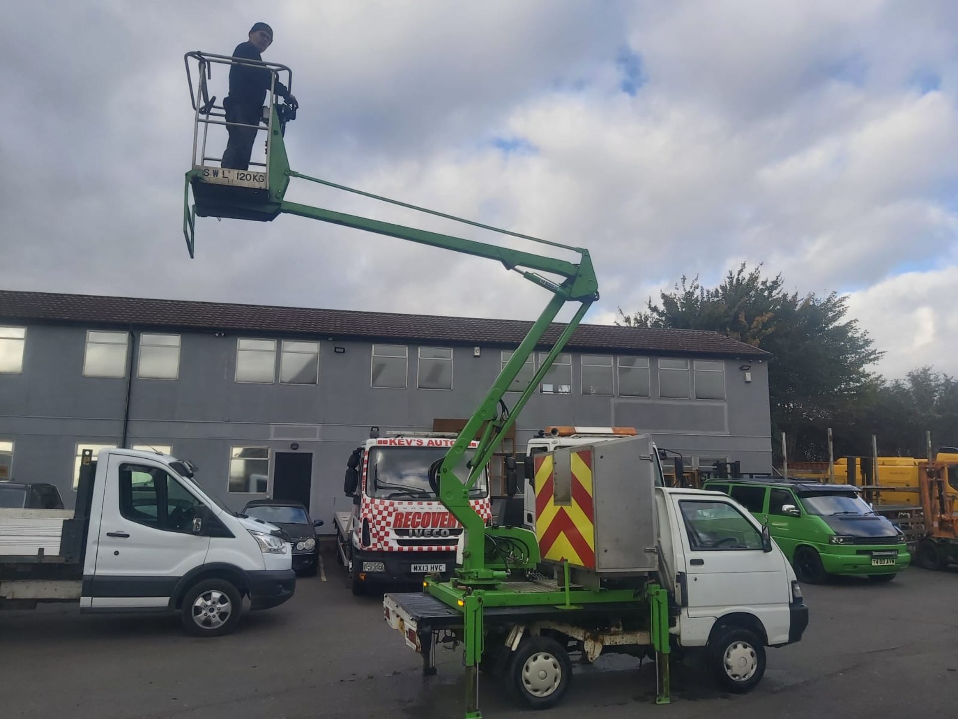 DAIHATSU HIJET CHERRY PICKER *PLUS VAT* - Image 5 of 10