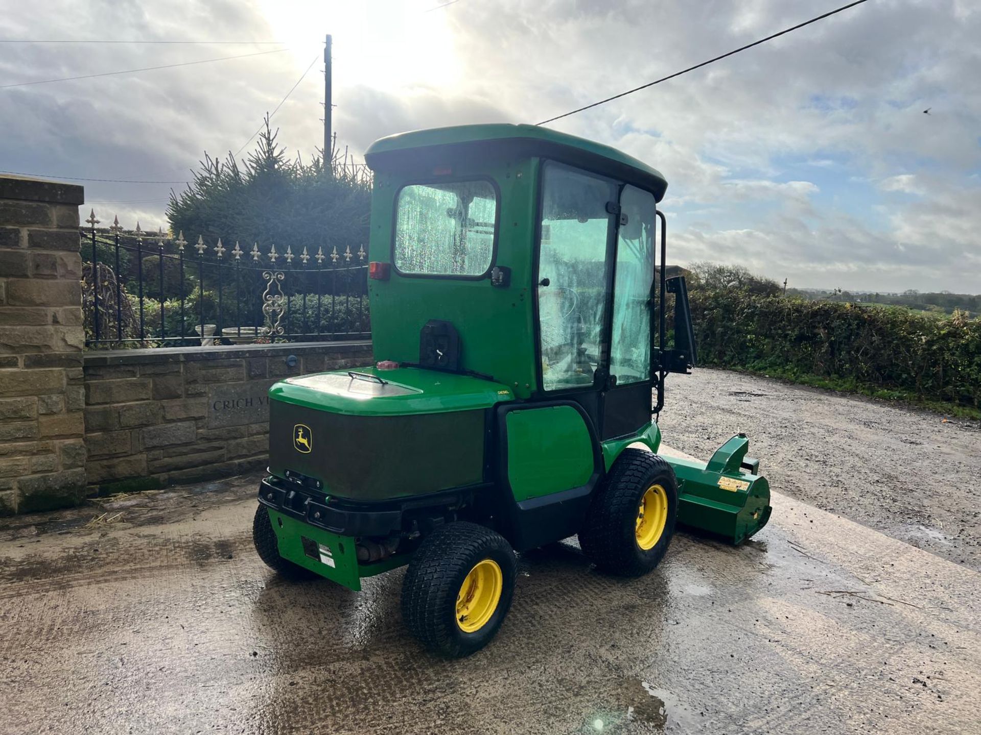 2014 John Deere 1565 4WD Outfront Mower With Major MJ21-160JD Flail Deck *PLUS VAT* - Image 7 of 25