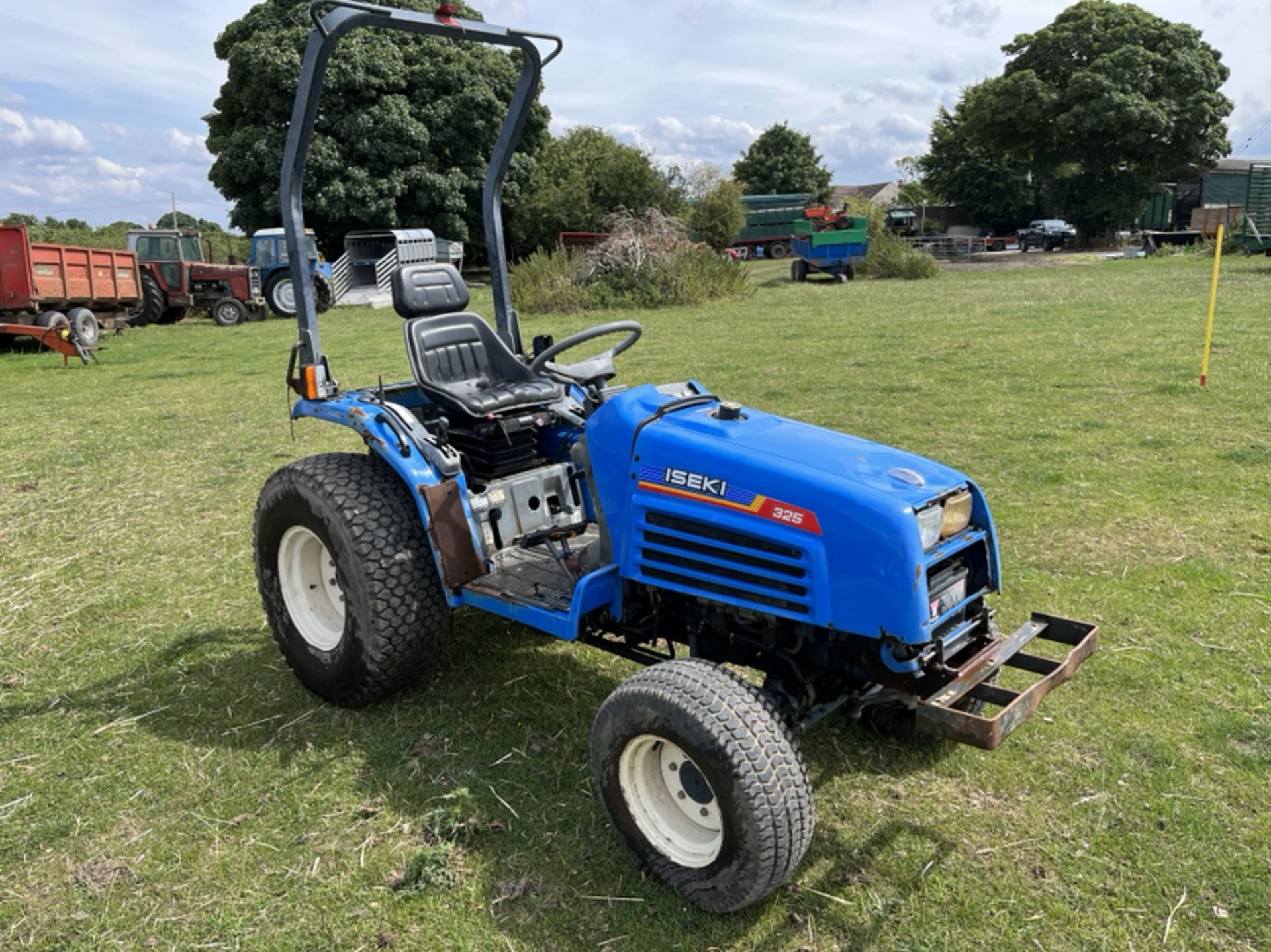 Iseki 325 compact tractor,manual transmission,starts runs ,drives well plus vat