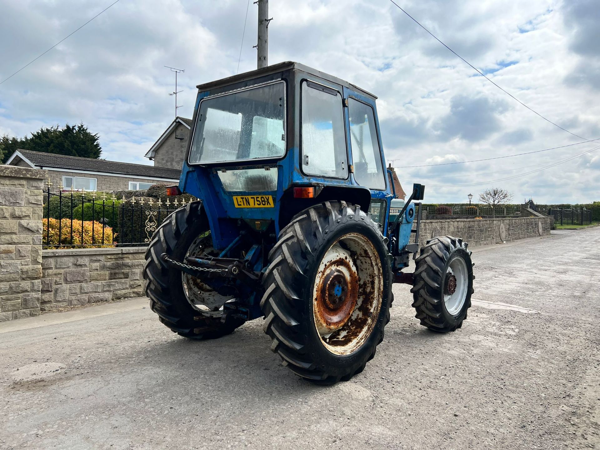 Ford 4600 4WD Tractor, Runs And Drives, Showing A Low 1752 Hours! *PLUS VAT* - Image 4 of 13