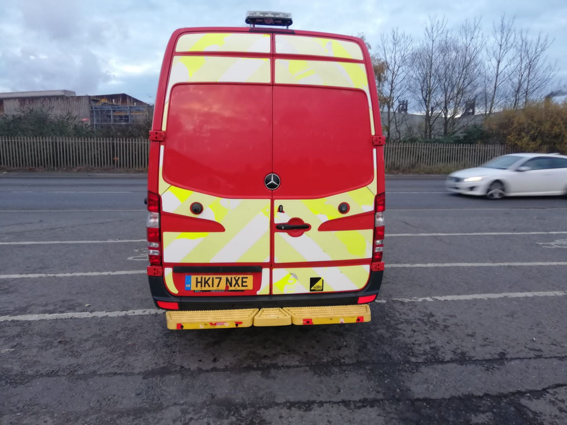 2017 MERCEDES-BENZ SPRINTER 314CDI RED MWB VAN 93,000 MILES *PLUS VAT* - Image 7 of 9