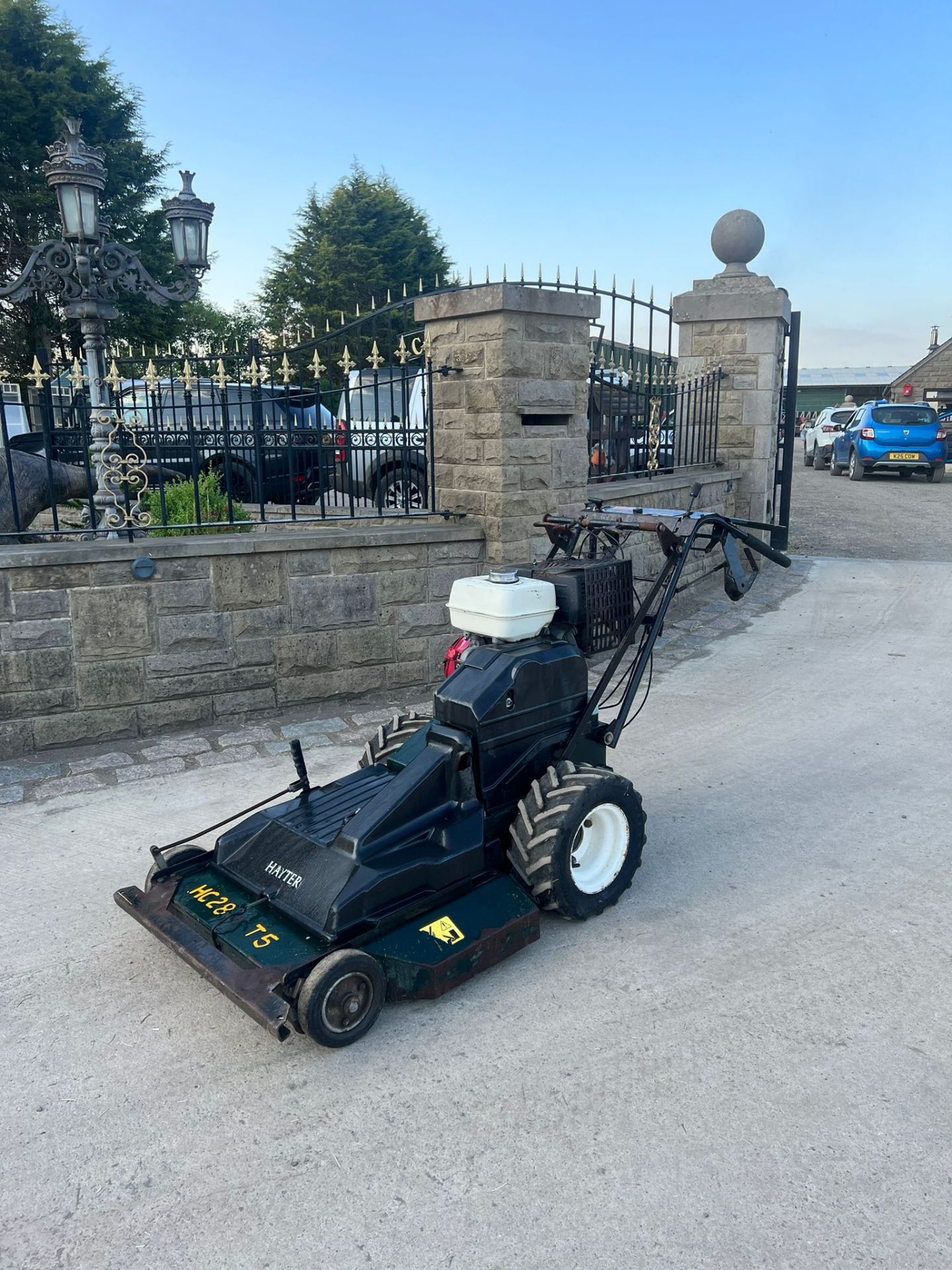 HAYTER CONDOR GX340 ROTARY MOWER PROFESSIONAL MOWER *PLUS VAT* - Image 3 of 6