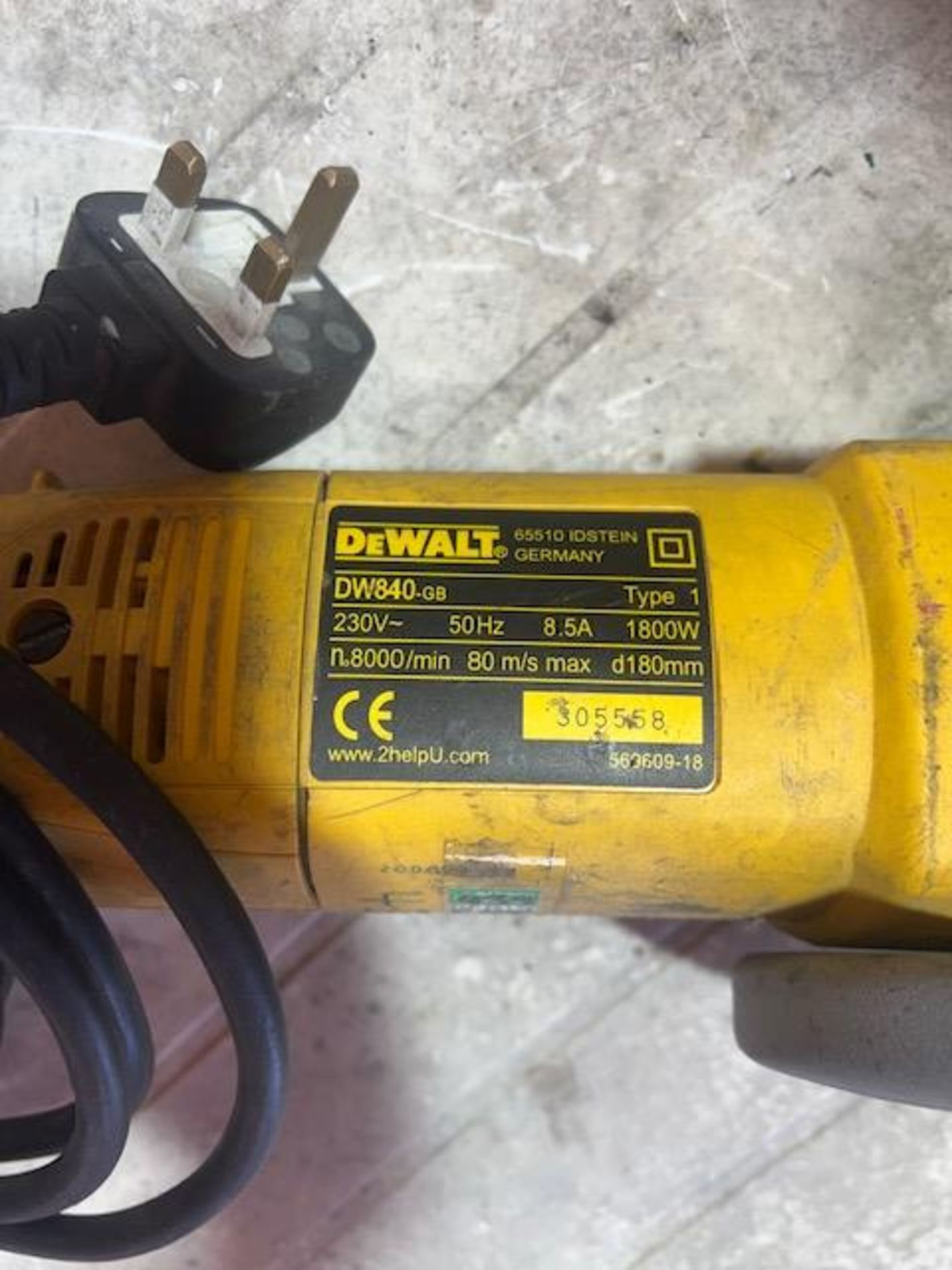 DEWALT DW840 GRINDER *PLUS VAT* - Image 5 of 5