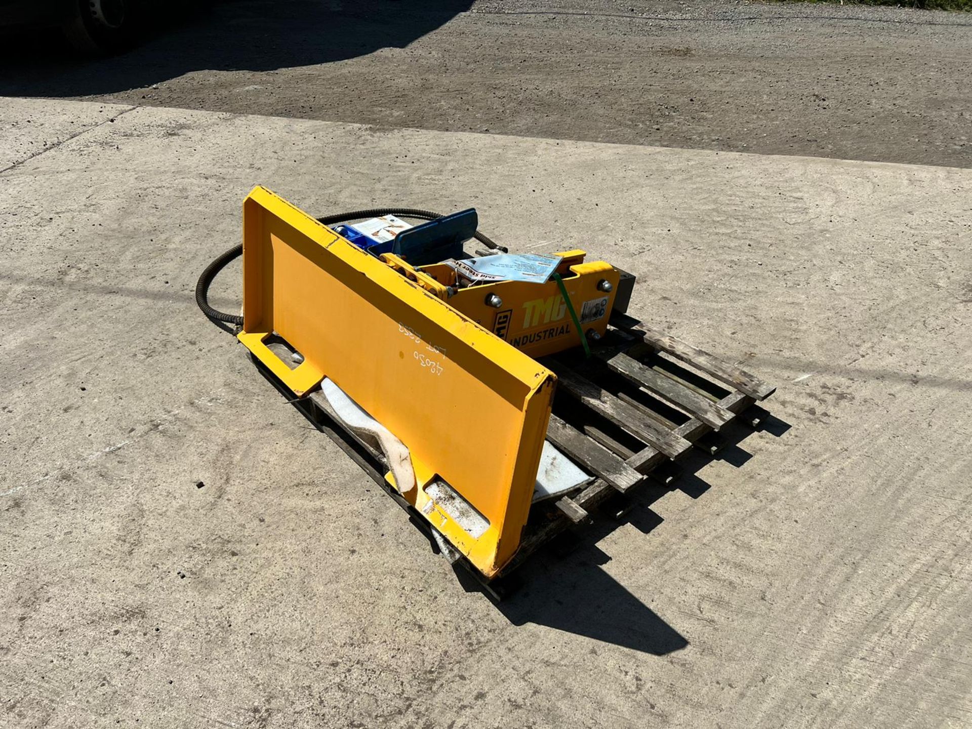 NEW AND UNUSED TMG Hydrualic Rock Breaker *PLUS VAT* - Image 2 of 13