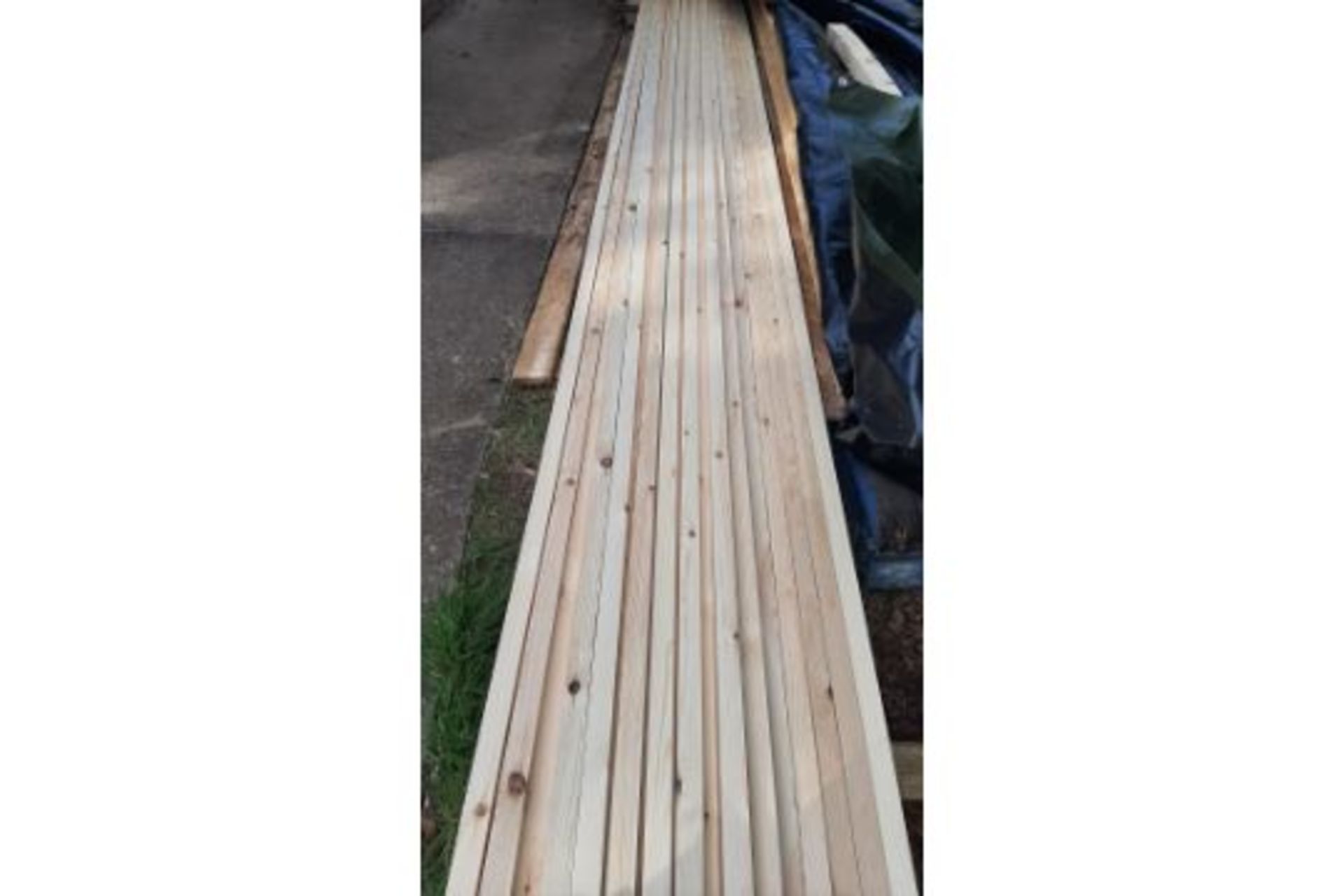 Pine packs of 10 x 2 Planed Timber *NO VAT* - Image 2 of 2