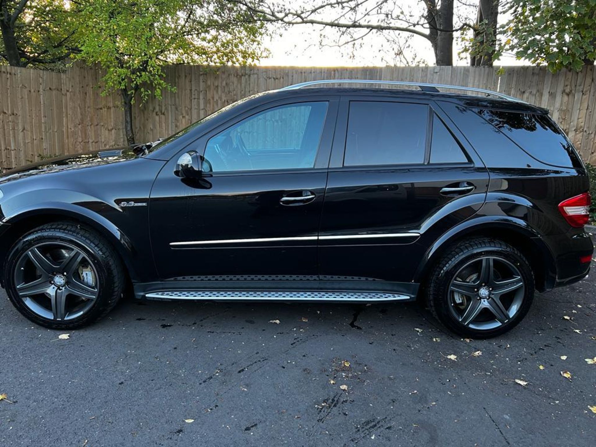 2009/58 MERCEDES ML63 AMG 4-MATIC A BLACK SUV ESTATE *NO VAT* - Image 6 of 13