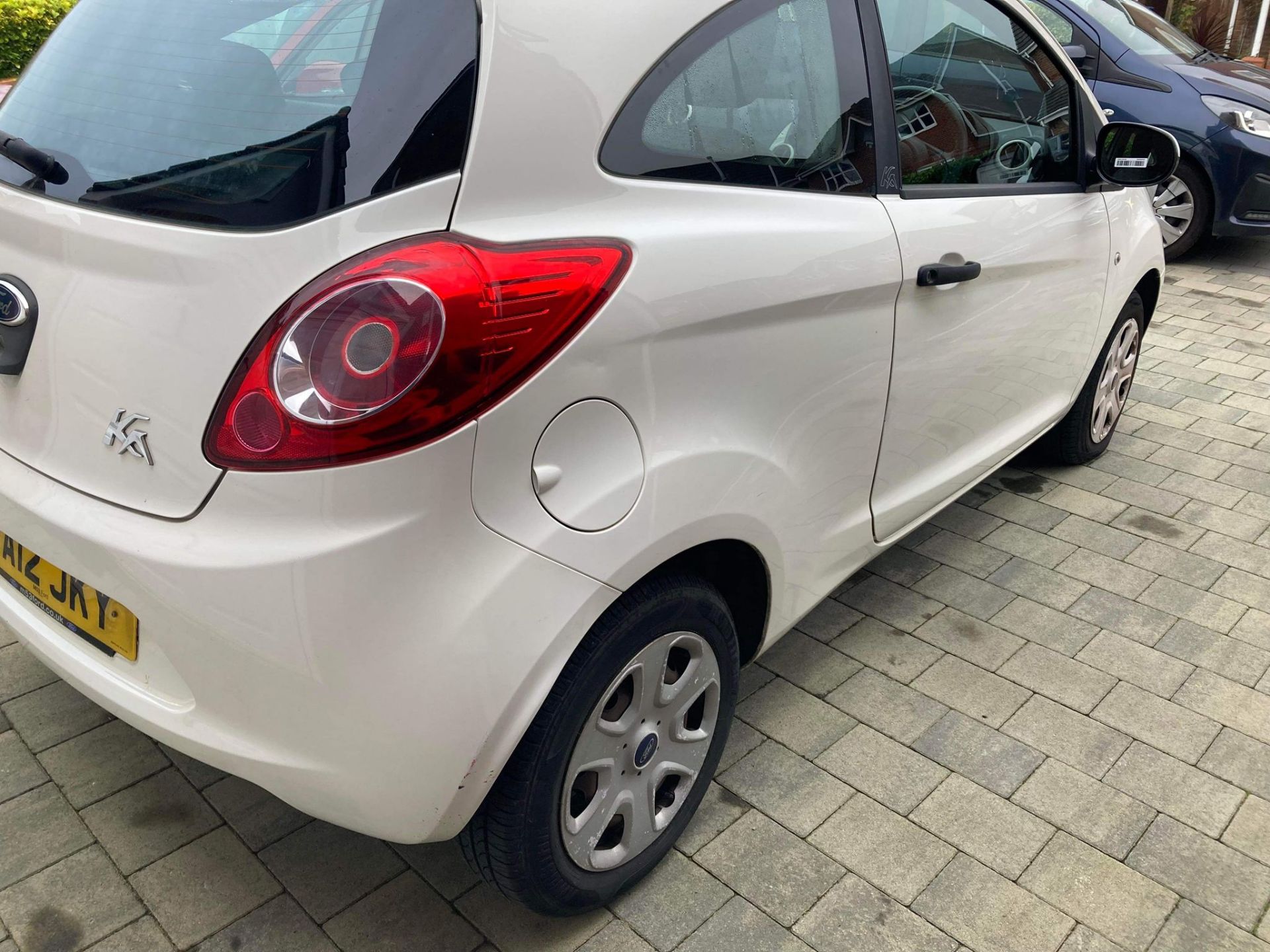 2012 FORD KA STUDIO WHITE HATCHBACK *NO VAT* - Image 3 of 8