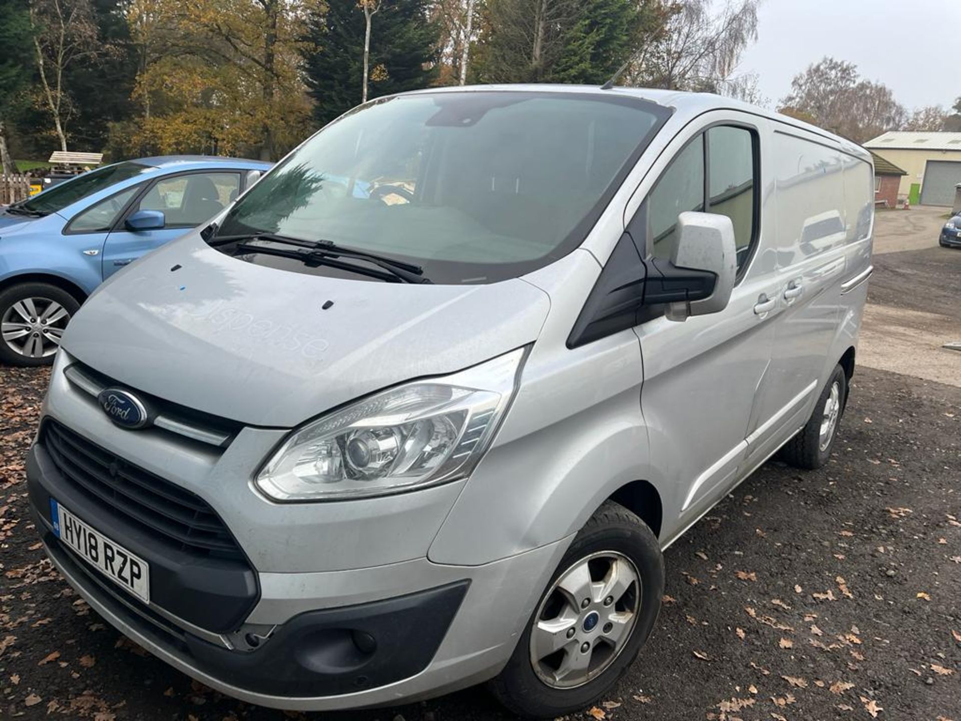 2018 FORD TRANSIT CUSTOM 270 LIMITED SILVER PANEL VAN - 136,000 MILES *PLUS VAT* - Image 3 of 10