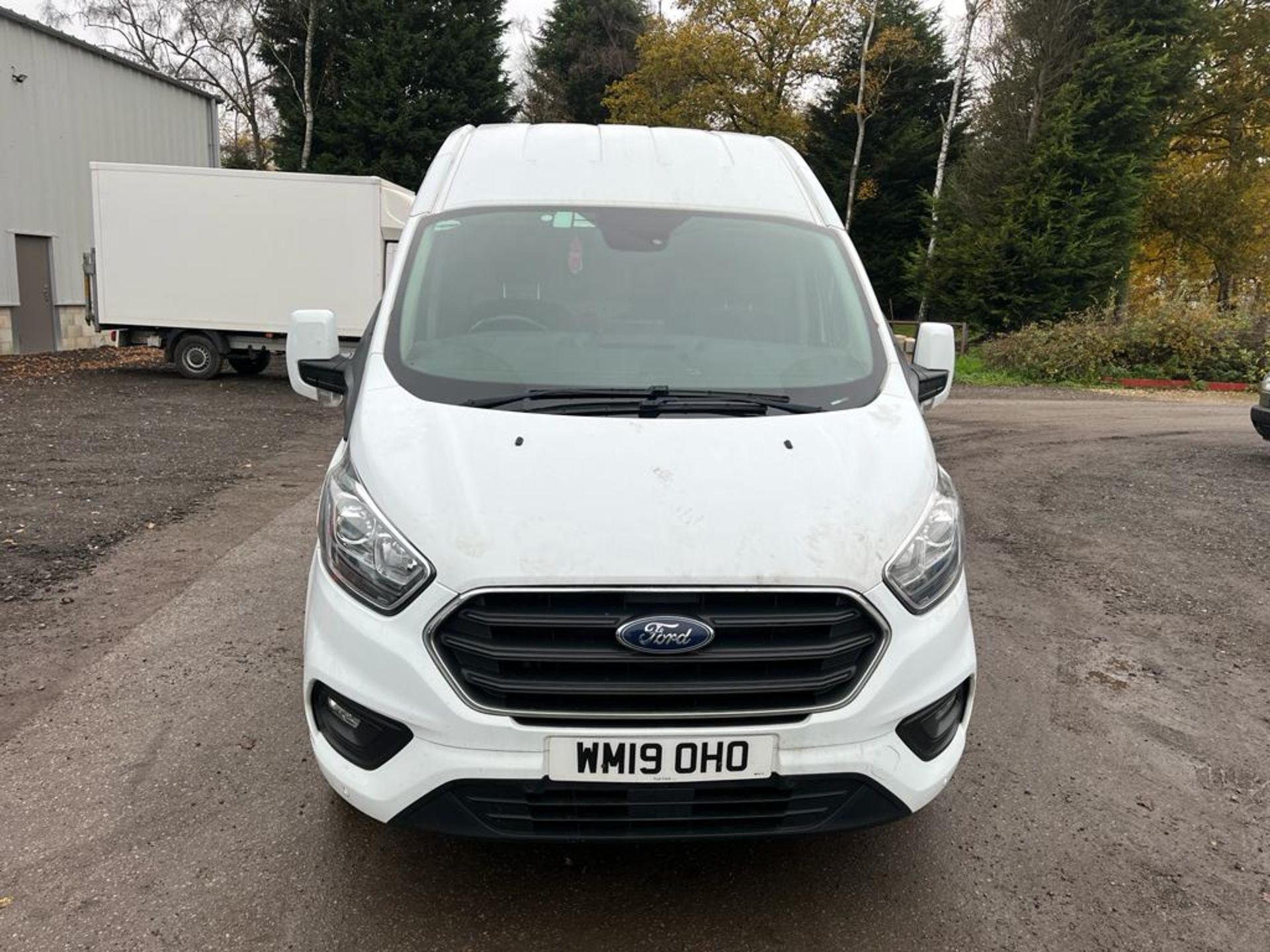 2019 FORD TRANSIT CUSTOM 300 LIMITED WHITE PANEL VAN - 87,000 MILES *PLUS VAT* - Image 2 of 10