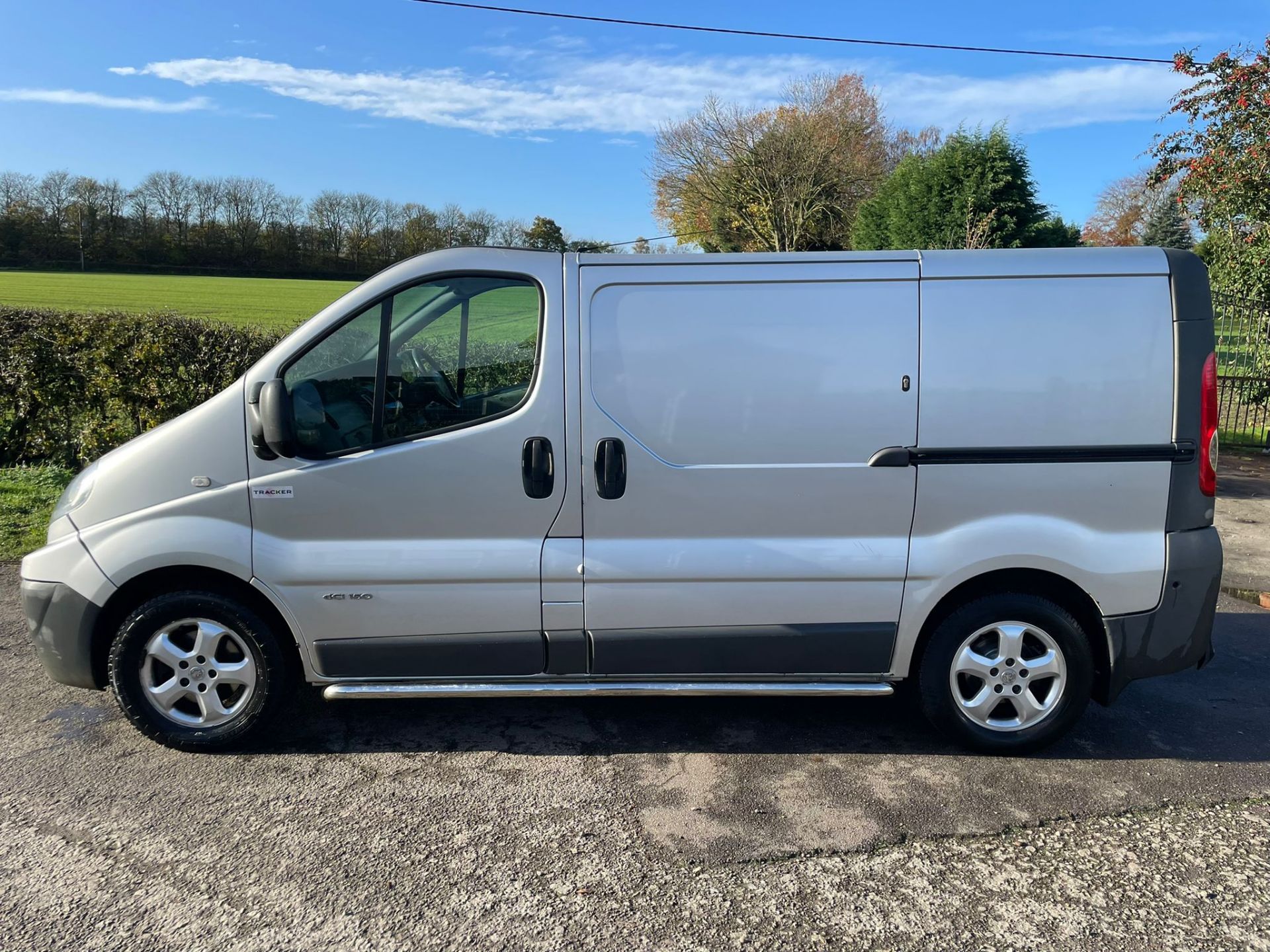 2009 RENAULT TRAFIC SL29 STANDARD DCI SILVER PANEL VAN *NO VAT* - Image 8 of 15