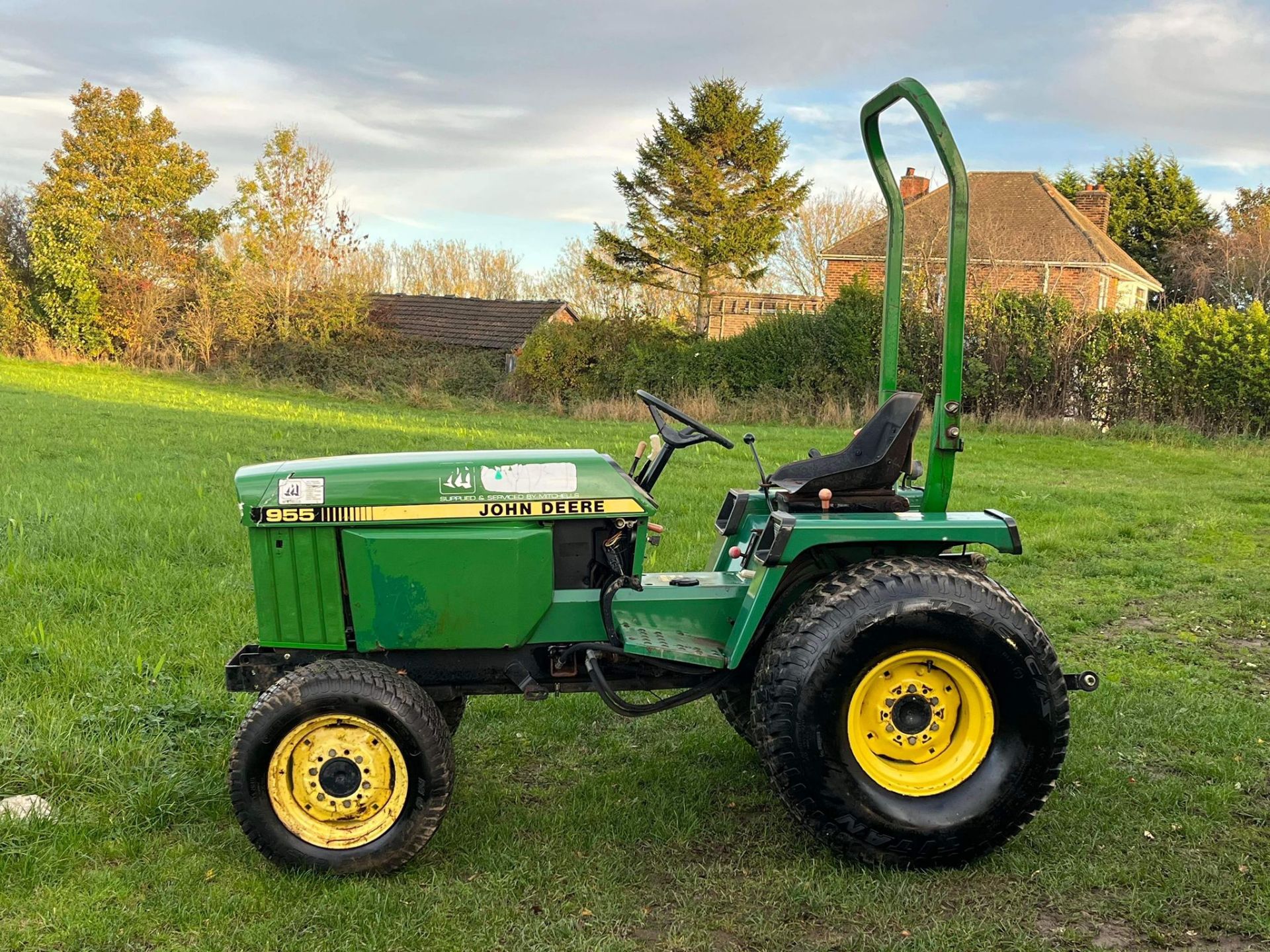 JOHN DEERE 955 COMPACT TRACTOR *PLUS VAT* - Image 4 of 7