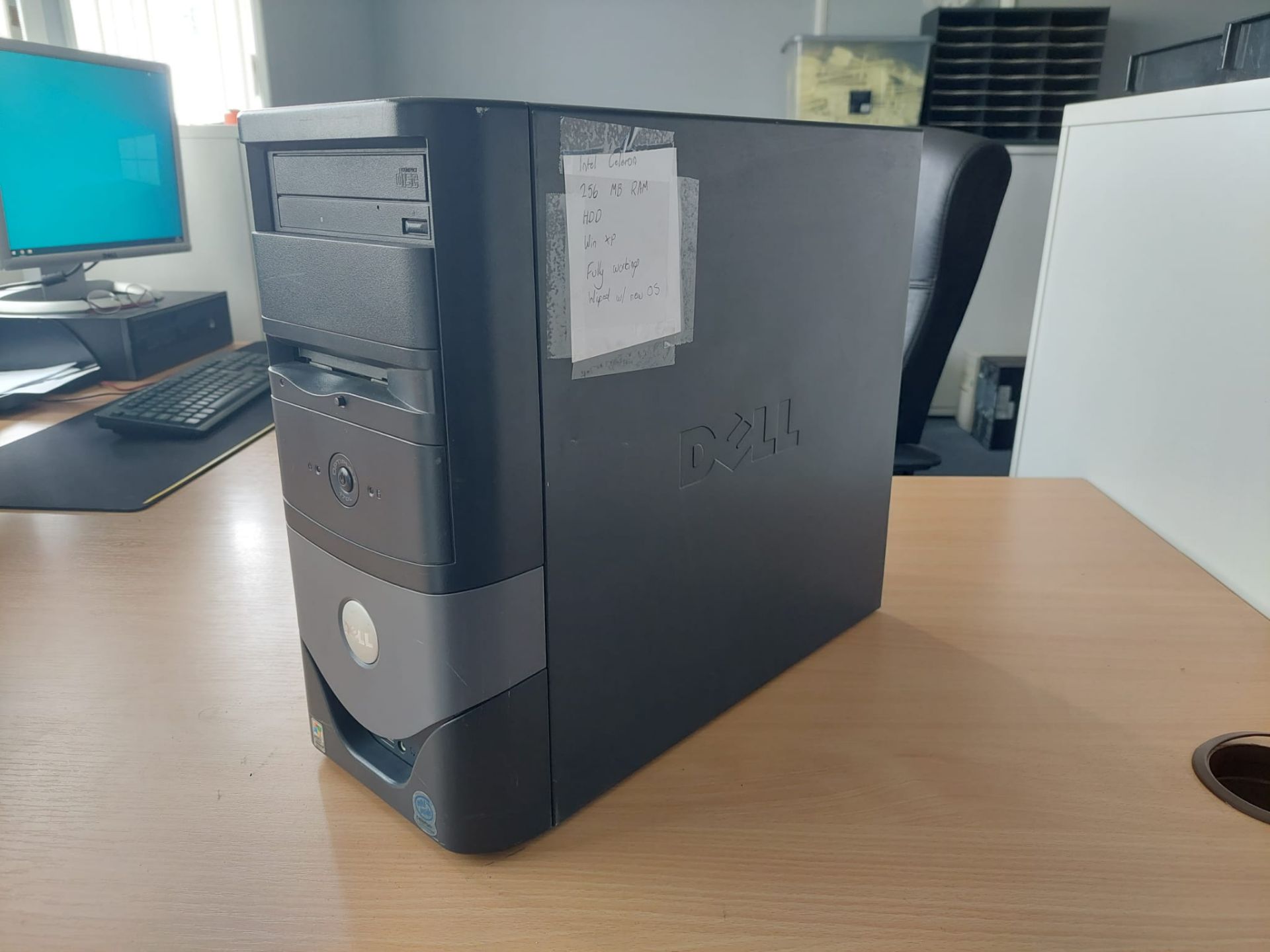 Vintage 2004 Dell Optiplex 170L w/ Intel Celeron CPU, Fully Functional! *NO VAT* - Image 3 of 16