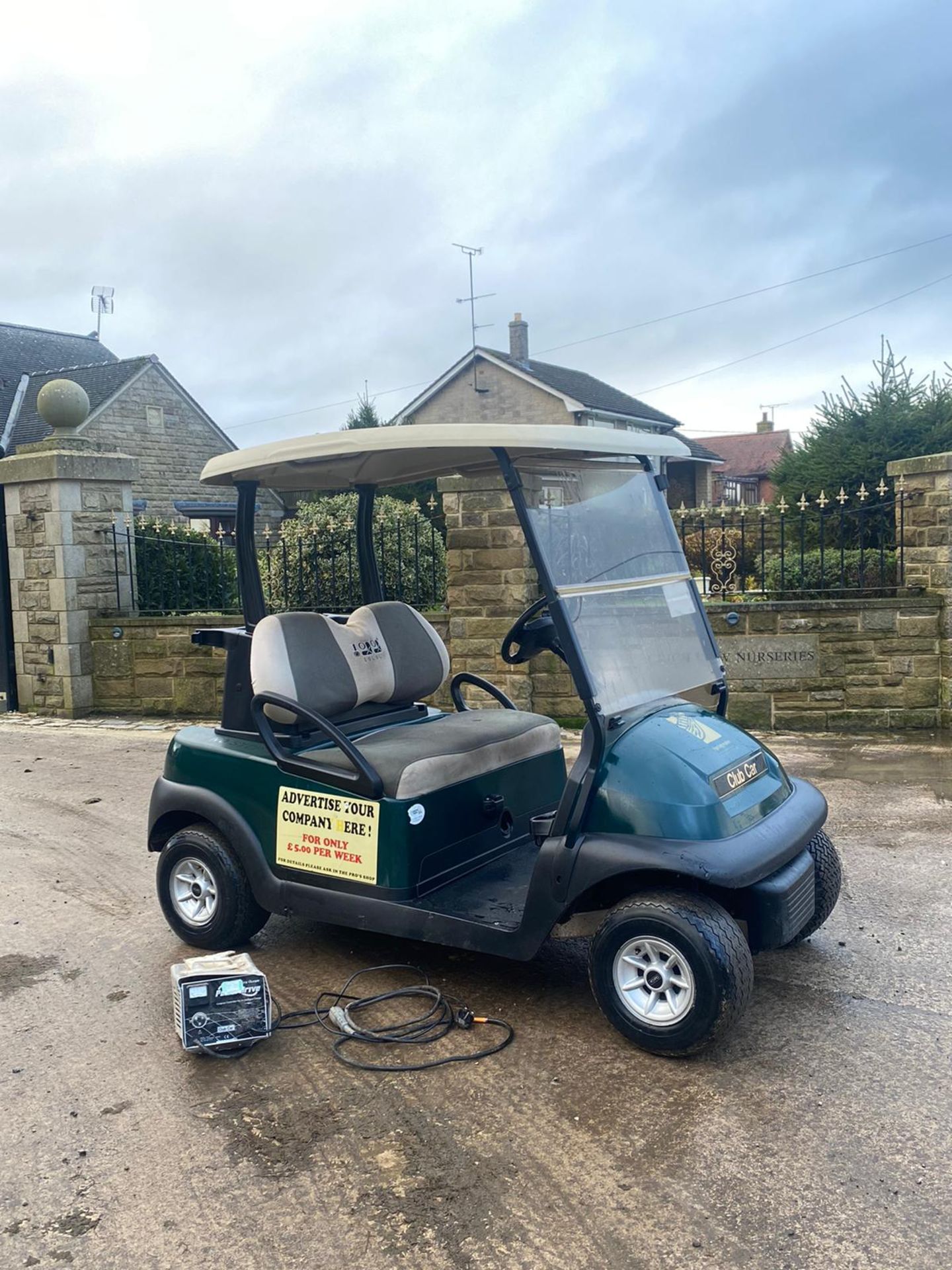 CLUB CAR BATTERY GOLF CART WITH CHARGER *PLUS VAT* - Image 3 of 8