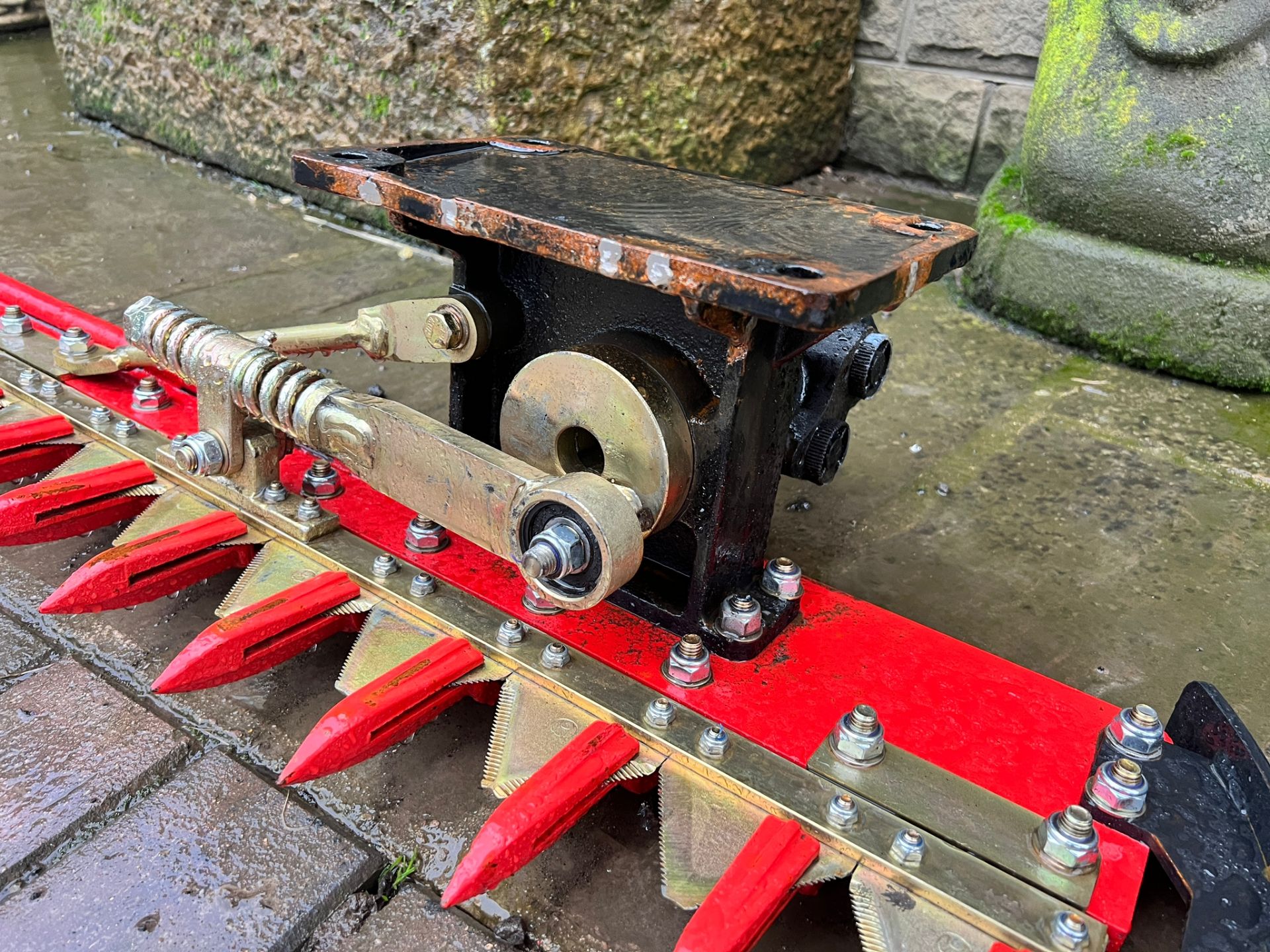 New And Unused Kubota Orange 1.8 Metre Finger Bar Mower With 30mm Headstock *PLUS VAT* - Image 7 of 9