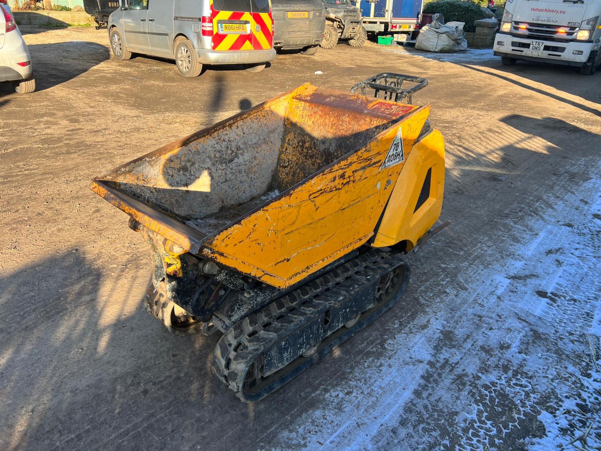 JCB HTD-5 Diesel High Tip Tracked Pedestrian Dumper *PLUS VAT* - Image 2 of 18