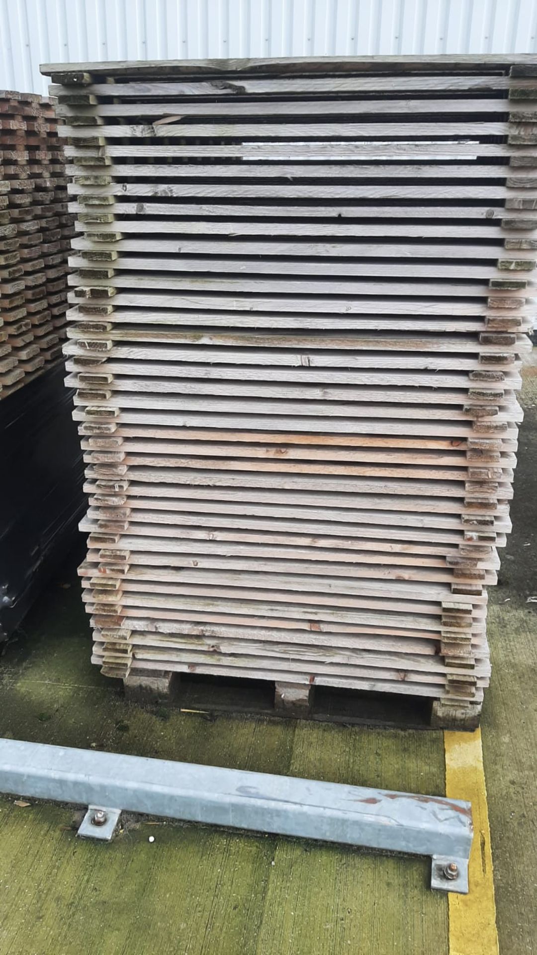 40x Fence panels - Size 1100 x1300mm - NEW OLD STOCK *NO VAT* - Image 4 of 4