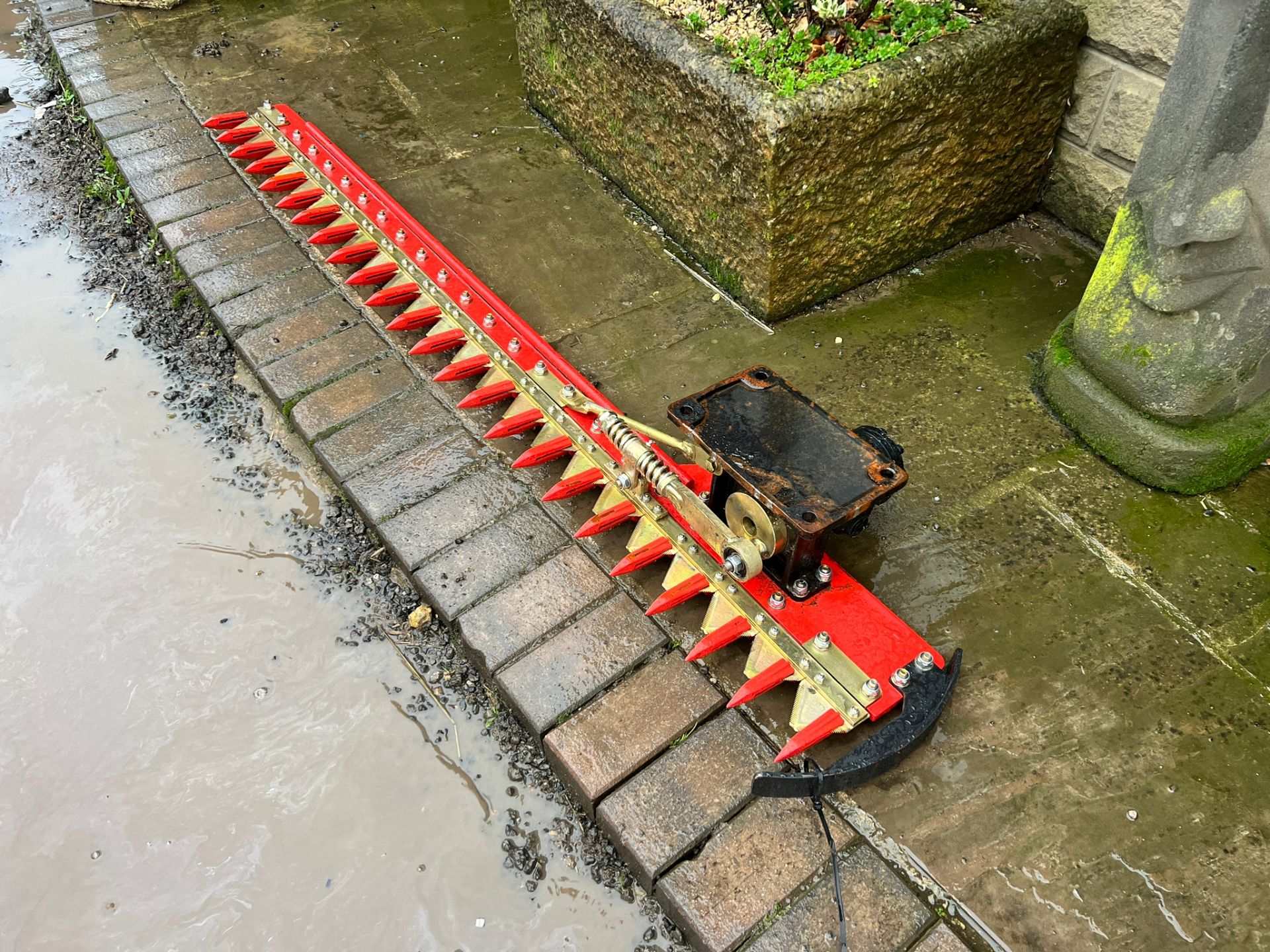 New And Unused Kubota Orange 1.8 Metre Finger Bar Mower With 30mm Headstock *PLUS VAT* - Image 2 of 9