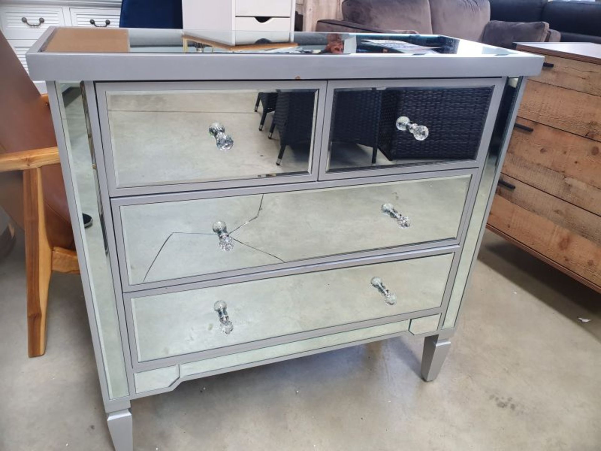 VISTA SILVER MIRRORED CHEST OF DRAWERS RRP £350 *PLUS VAT*