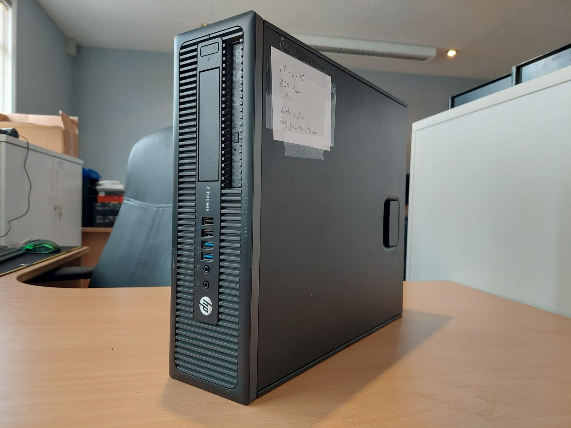 Modern HP Elitedesk PC, No Hard Drive *NO VAT* - Image 4 of 7