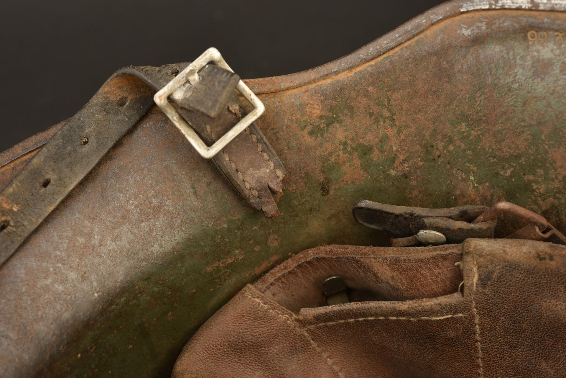 Casque WWI reconditionne. - Image 3 of 9