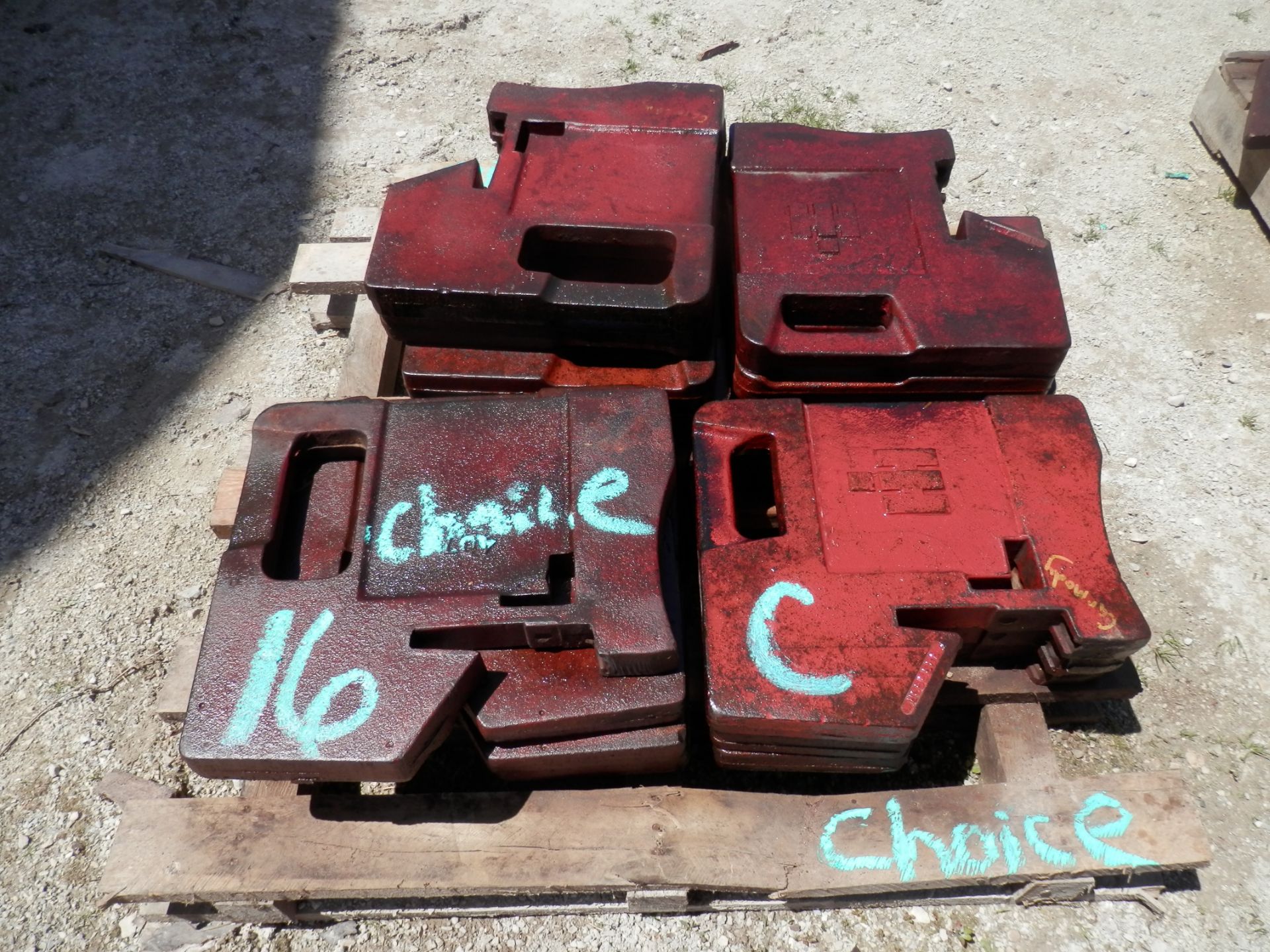 WEIGHTS C-(16) INTERNATIONAL SUITCASE WEIGHTS, SELLING CHOICE $ X Wt.