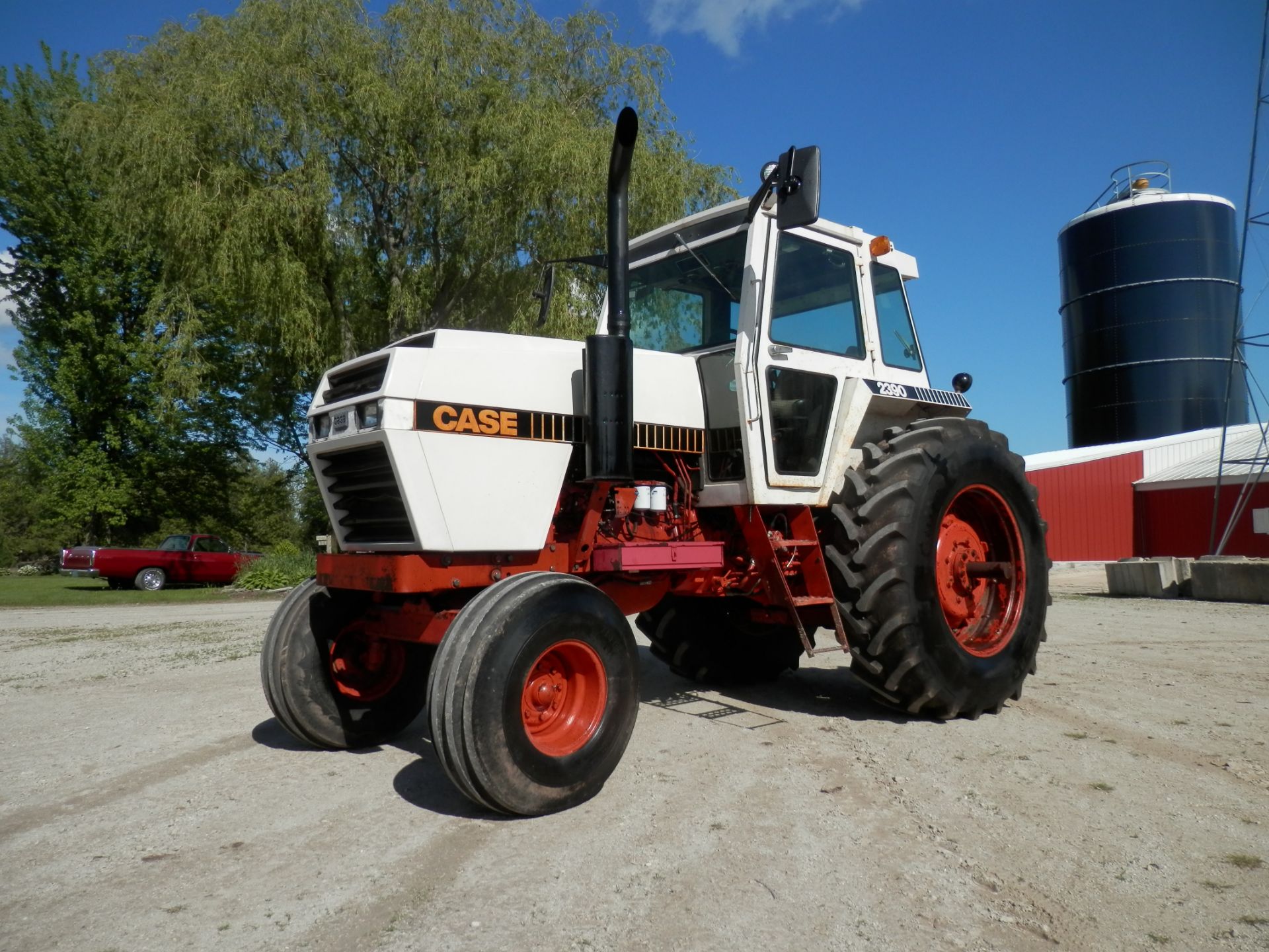 CASE 2390 2WD CAB TRACTOR - Image 8 of 15