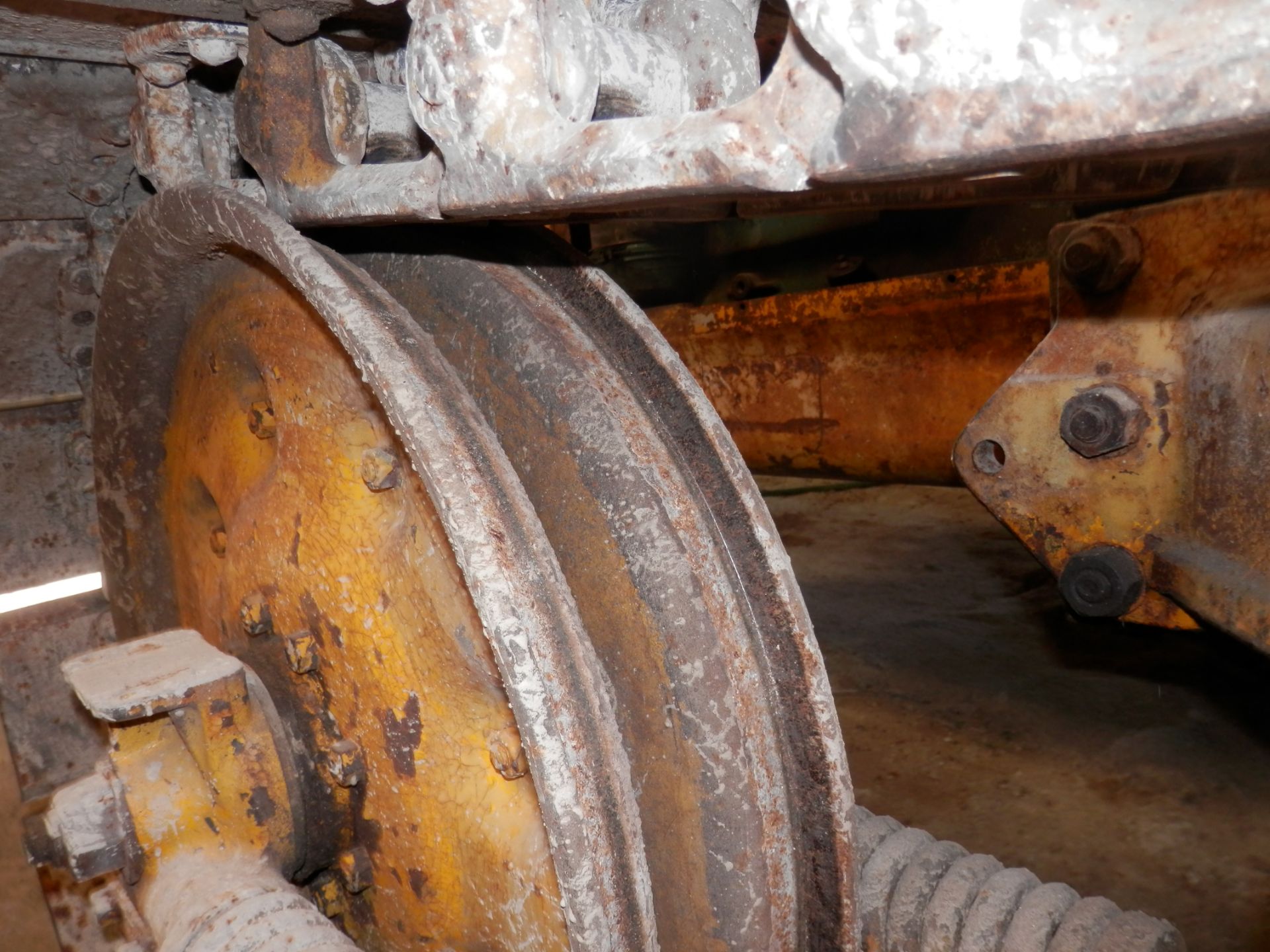 OLIVER OC-6 GAS CRAWLER - Image 7 of 8