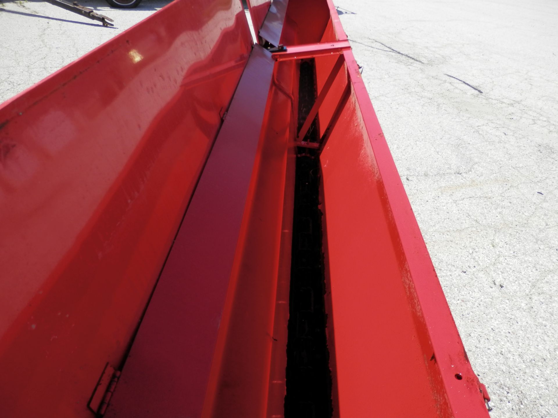 GANDY SERIES 10T 12' DROP SPREADER - Image 8 of 10