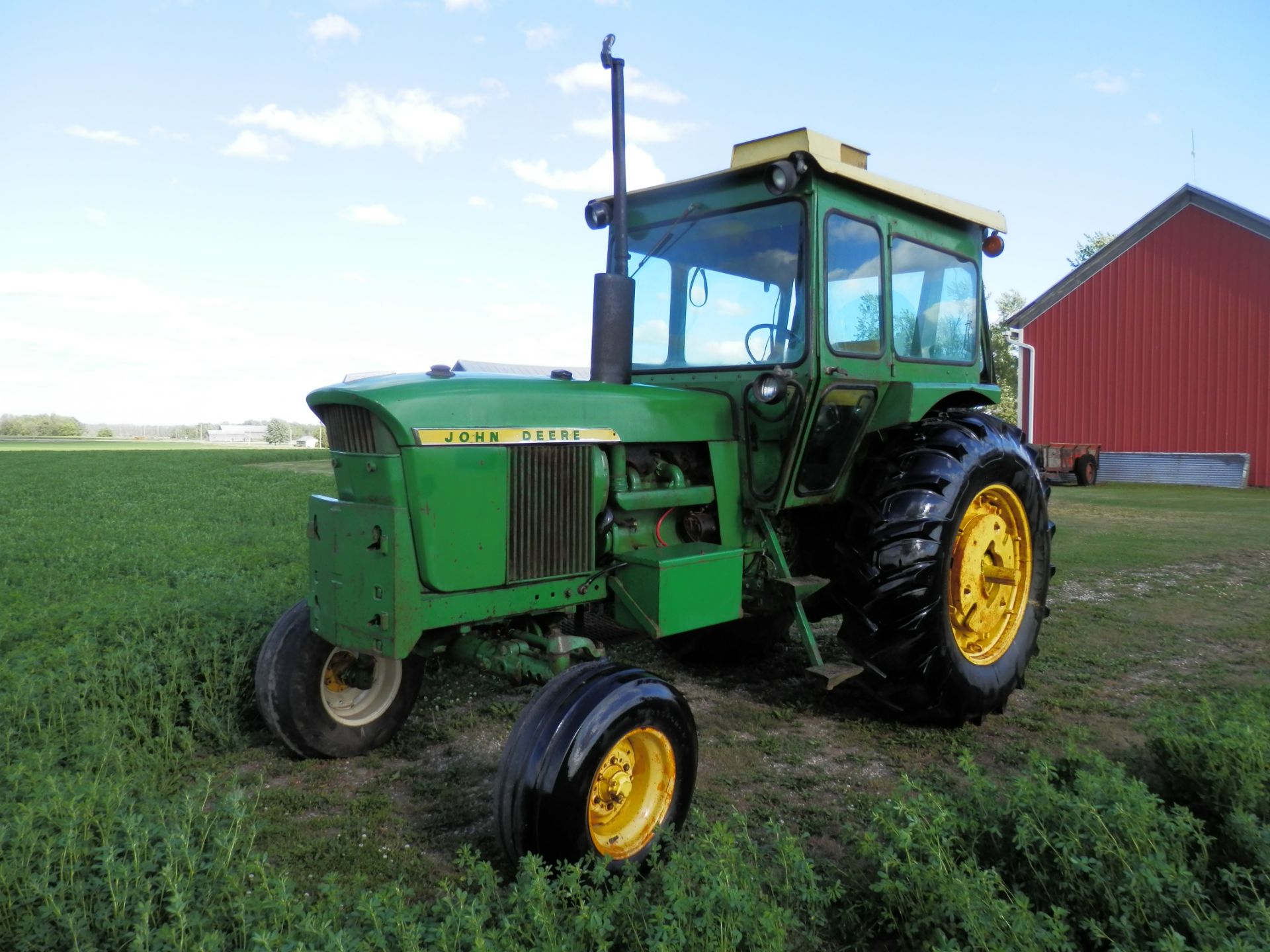 JOHN DEERE 4020 DSL. POWERSHIFT TRACTOR