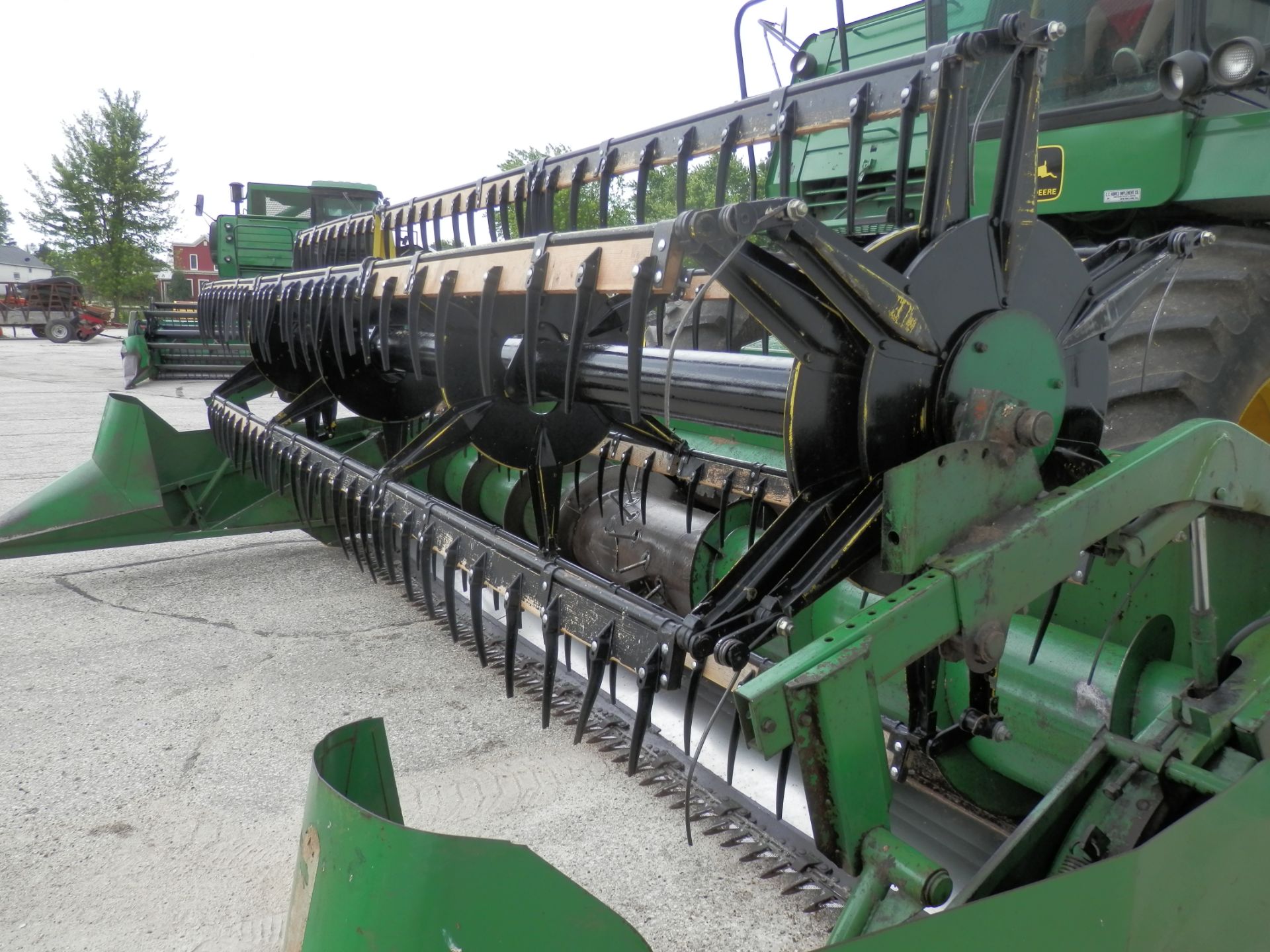 JOHN DEERE 215 FLEX COMBINE HEAD - Image 4 of 7