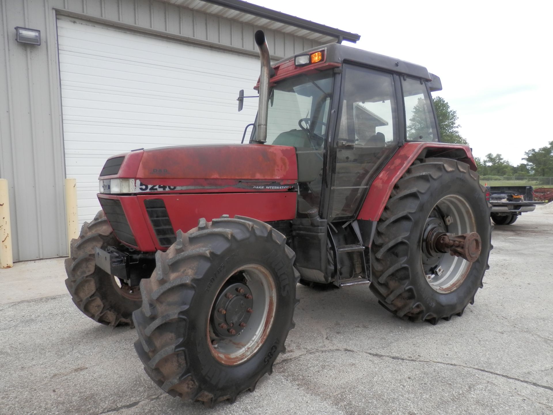 CASEIH 5240 MAXXUM MFWD TRACTOR