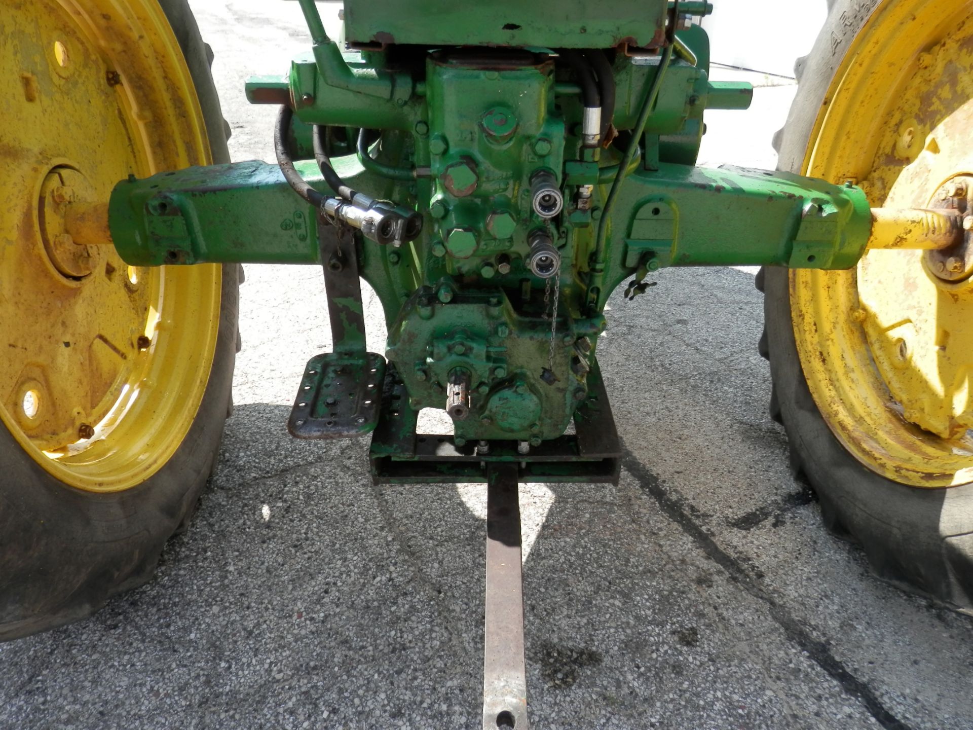 JOHN DEERE 60 TRACTOR, SN6034136 - Image 4 of 14