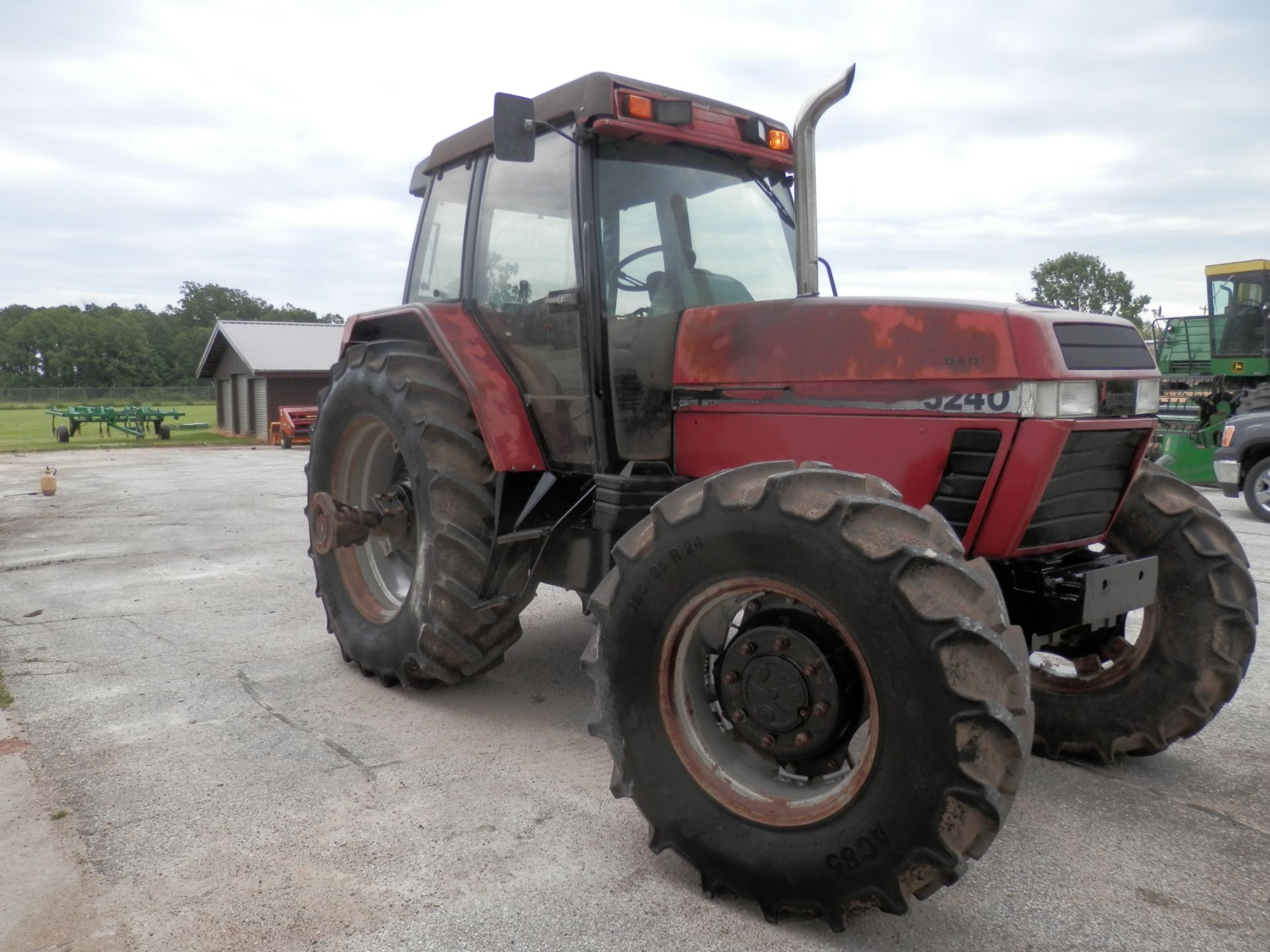 CASEIH 5240 MAXXUM MFWD TRACTOR - Image 6 of 10