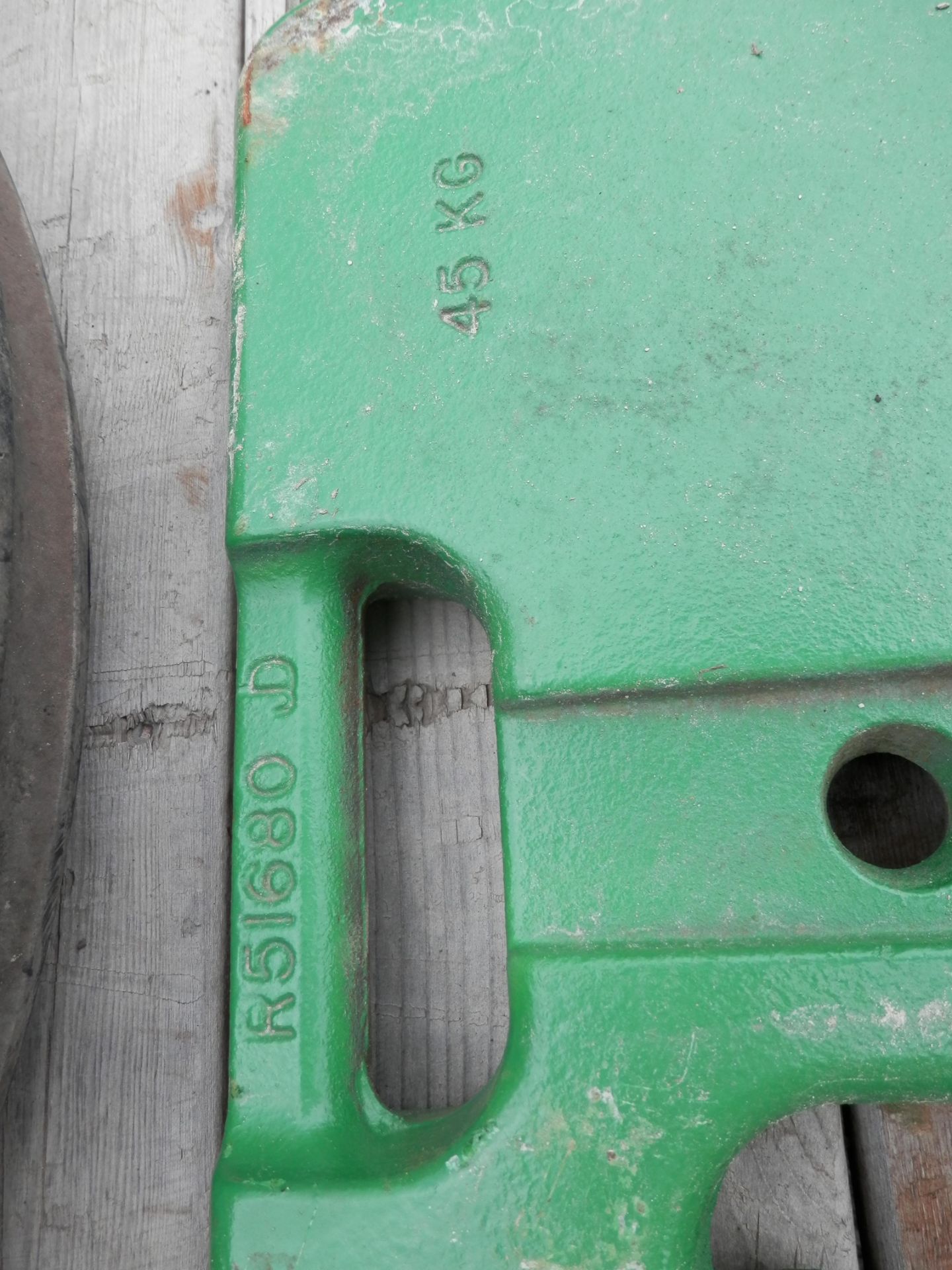 JOHN DEERE 45KG SUITCASE WEIGHTS, selling choice (8 Available) - Image 2 of 2