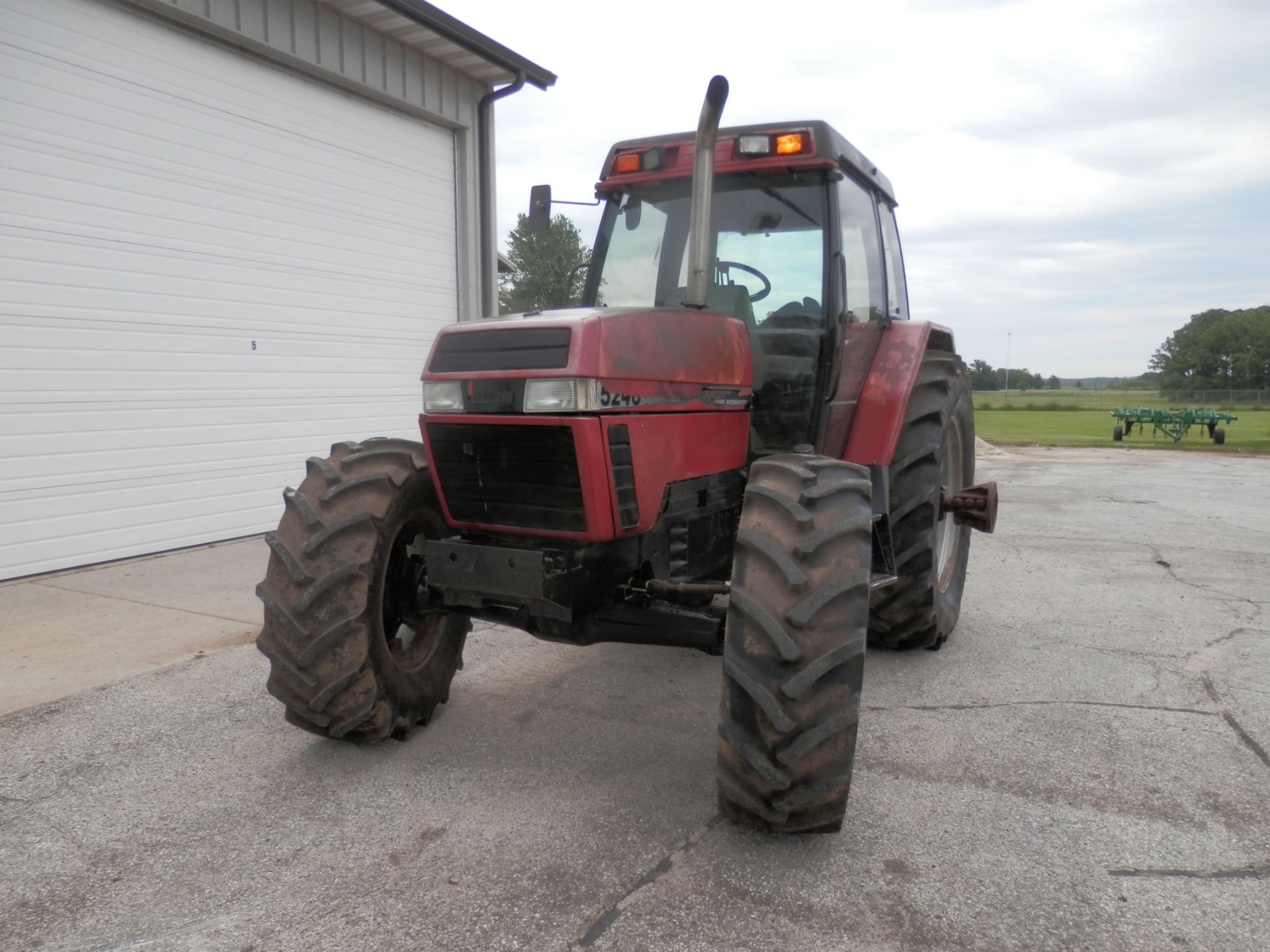 CASEIH 5240 MAXXUM MFWD TRACTOR - Image 3 of 10