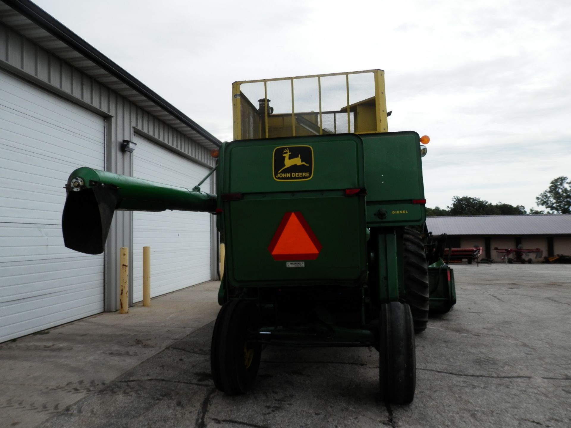 JOHN DEERE 4420 COMBINE - Image 5 of 14