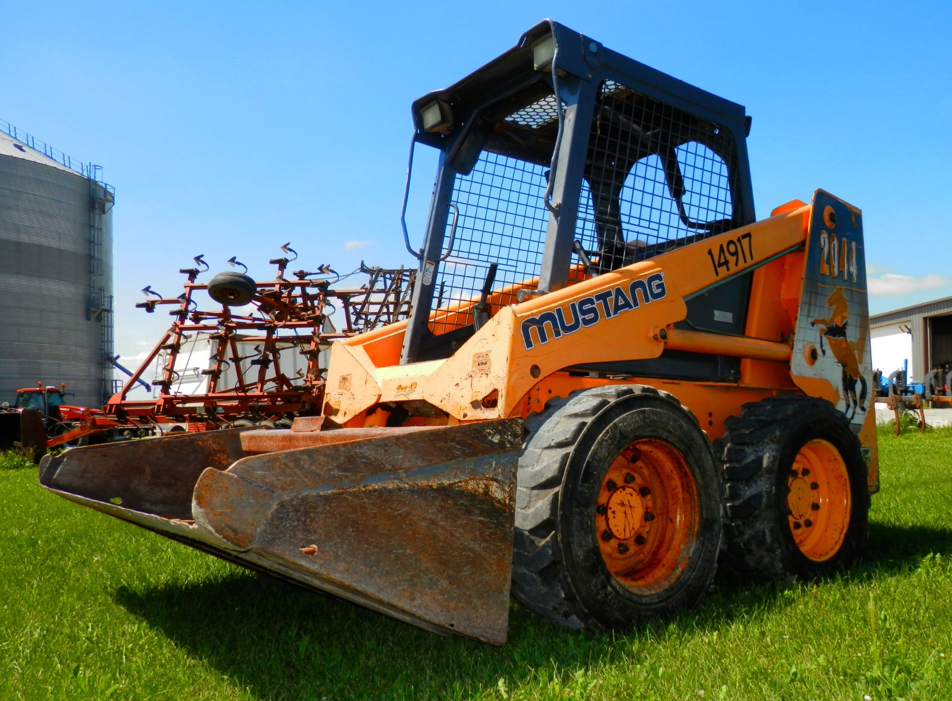 2003 MUSTANG 2044 SKID STEER