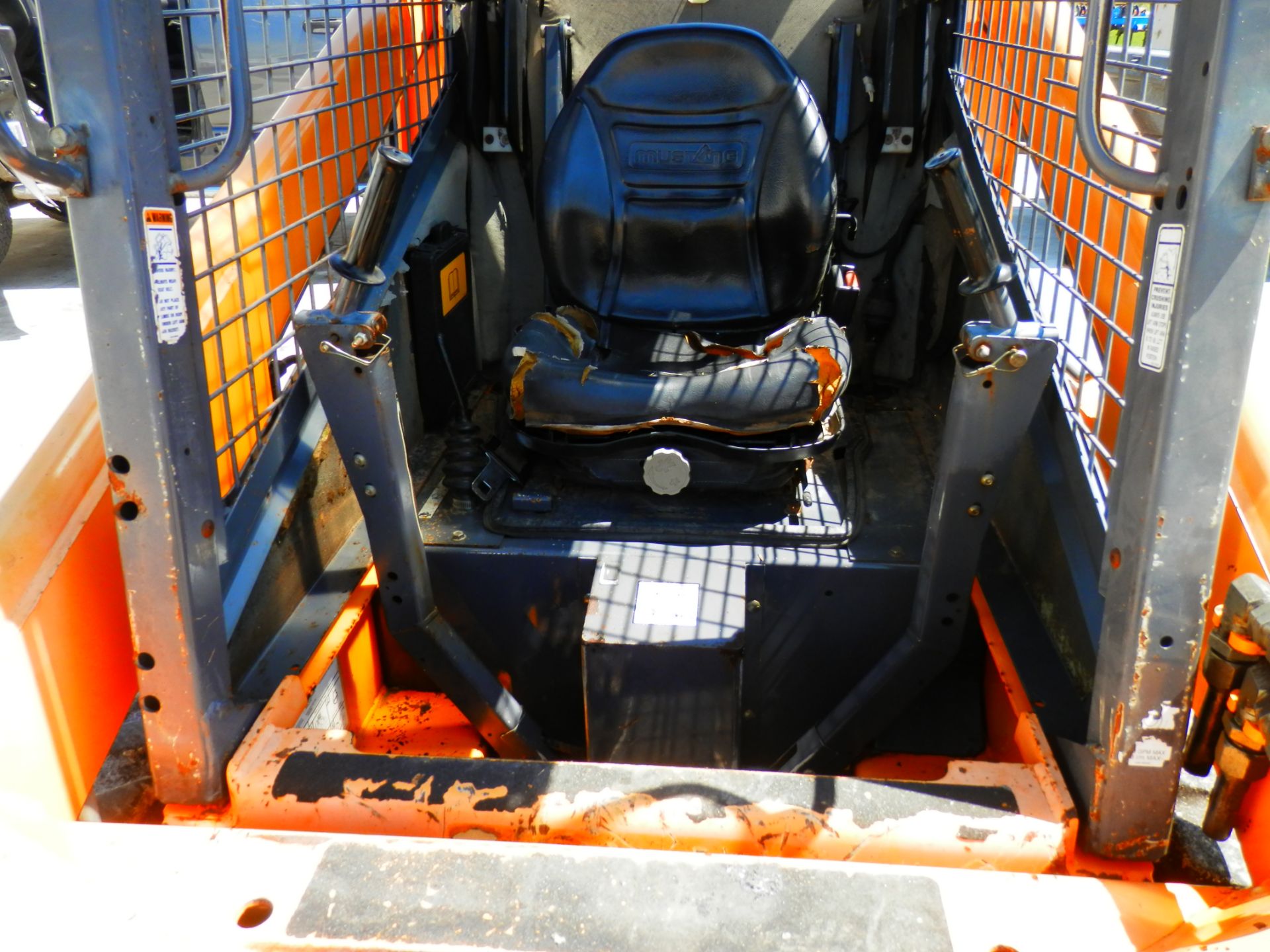 2003 MUSTANG 2044 SKID STEER - Image 7 of 12