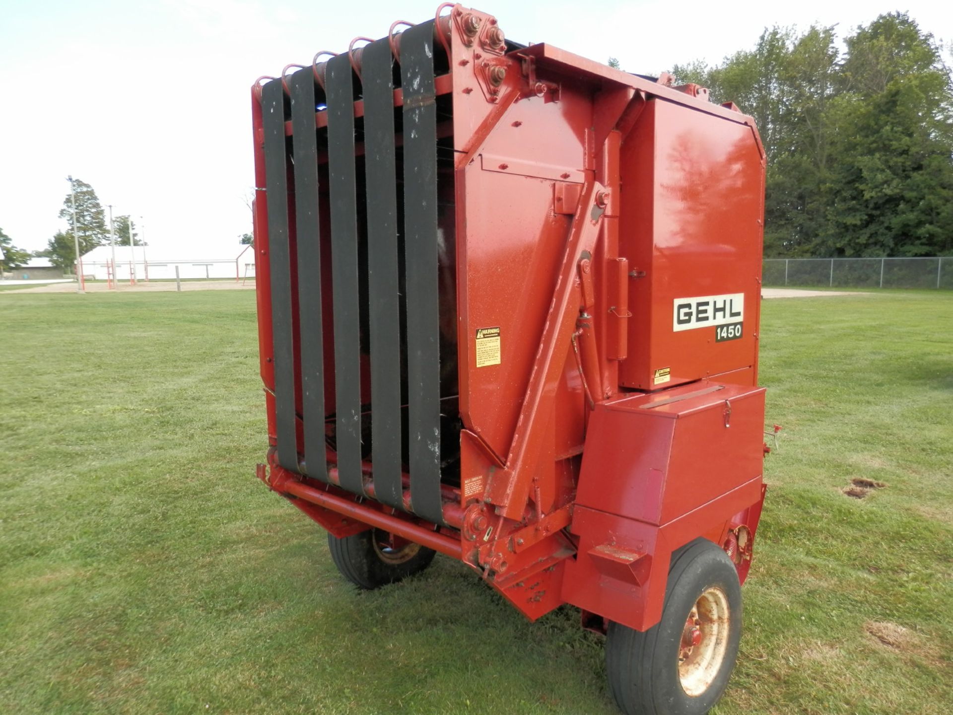 GEHL 1450 ROUND BALER - Image 5 of 7