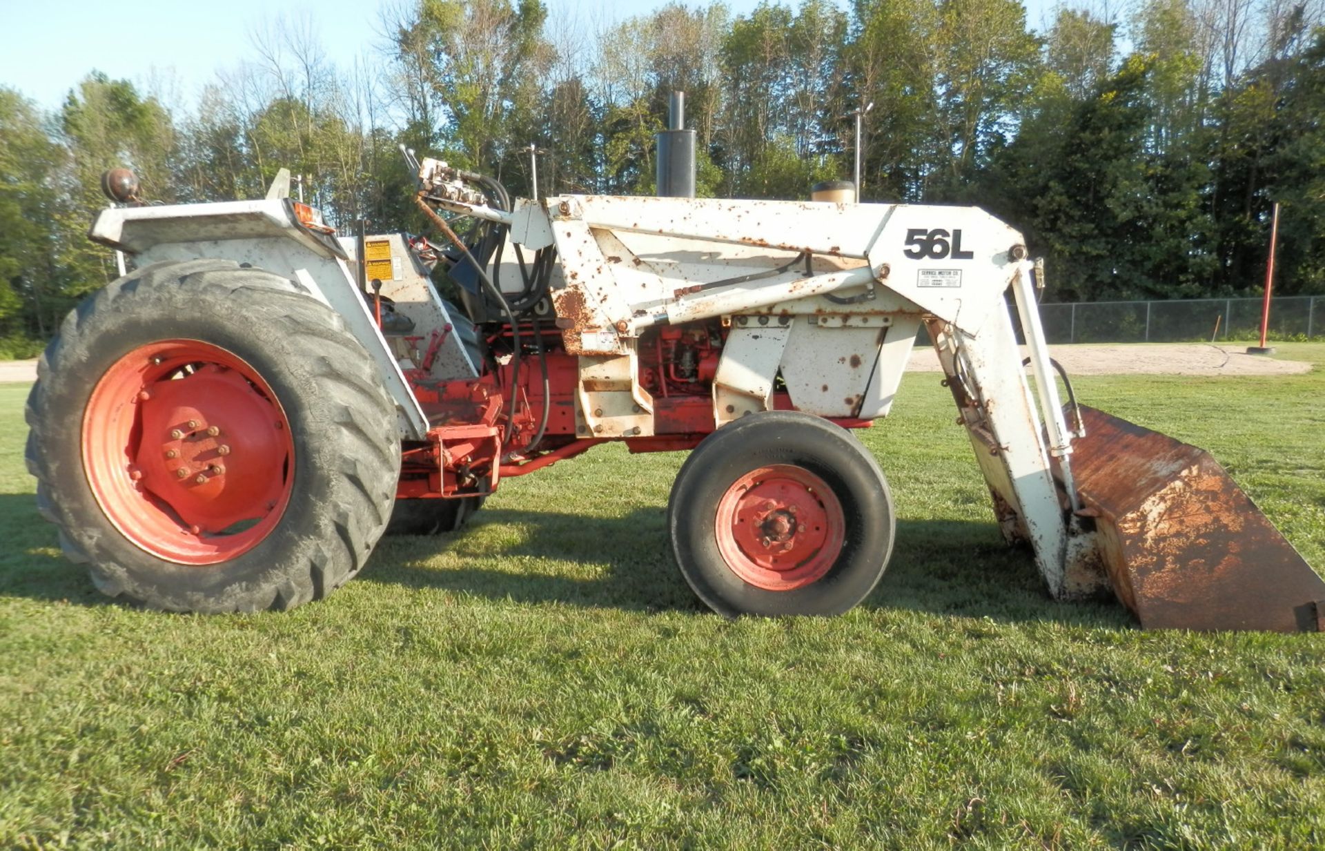 CASE 1390 DSL UTILITY w/CASE 56L QT High Clearance Loader - Image 4 of 10