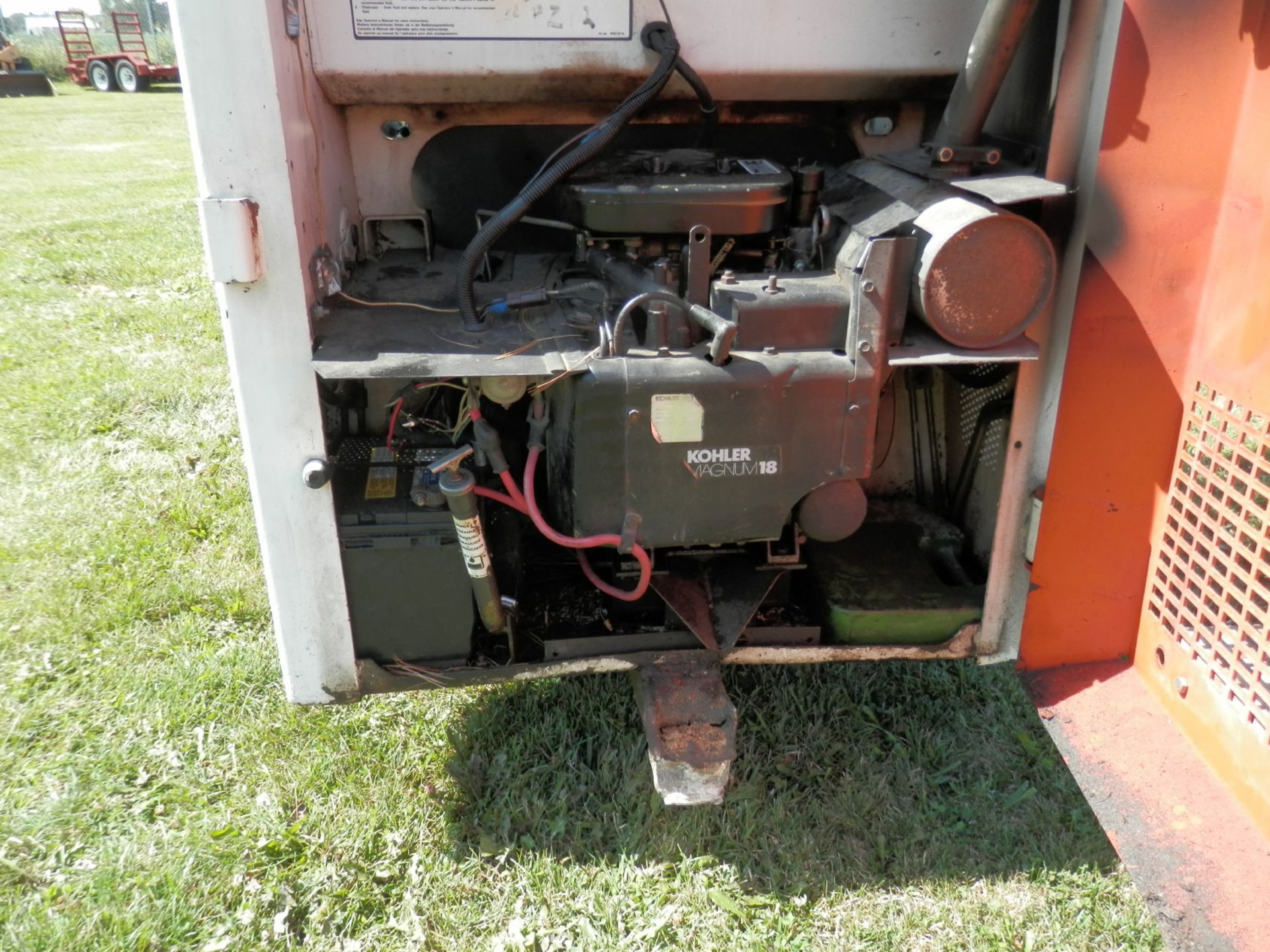 BOBCAT 440B SKID STEER - Image 8 of 12