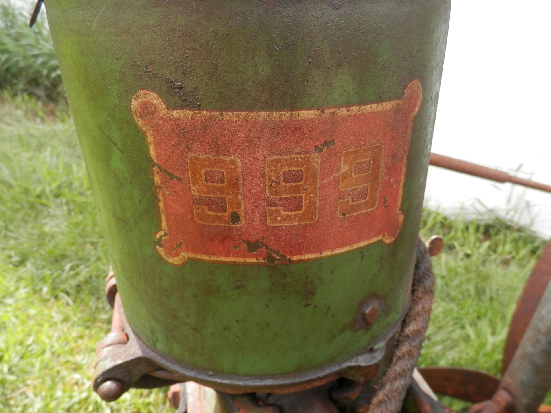 JOHN DEERE 999 2R ANTIQUE HORSE DRAWN PLANTER - Image 3 of 8