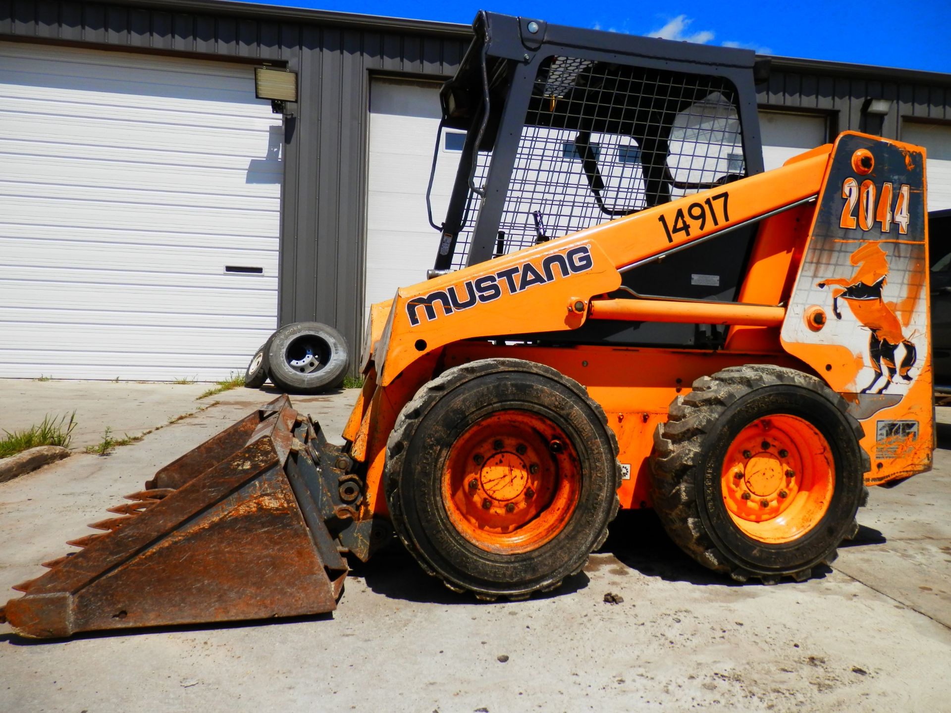 2003 MUSTANG 2044 SKID STEER - Image 4 of 12